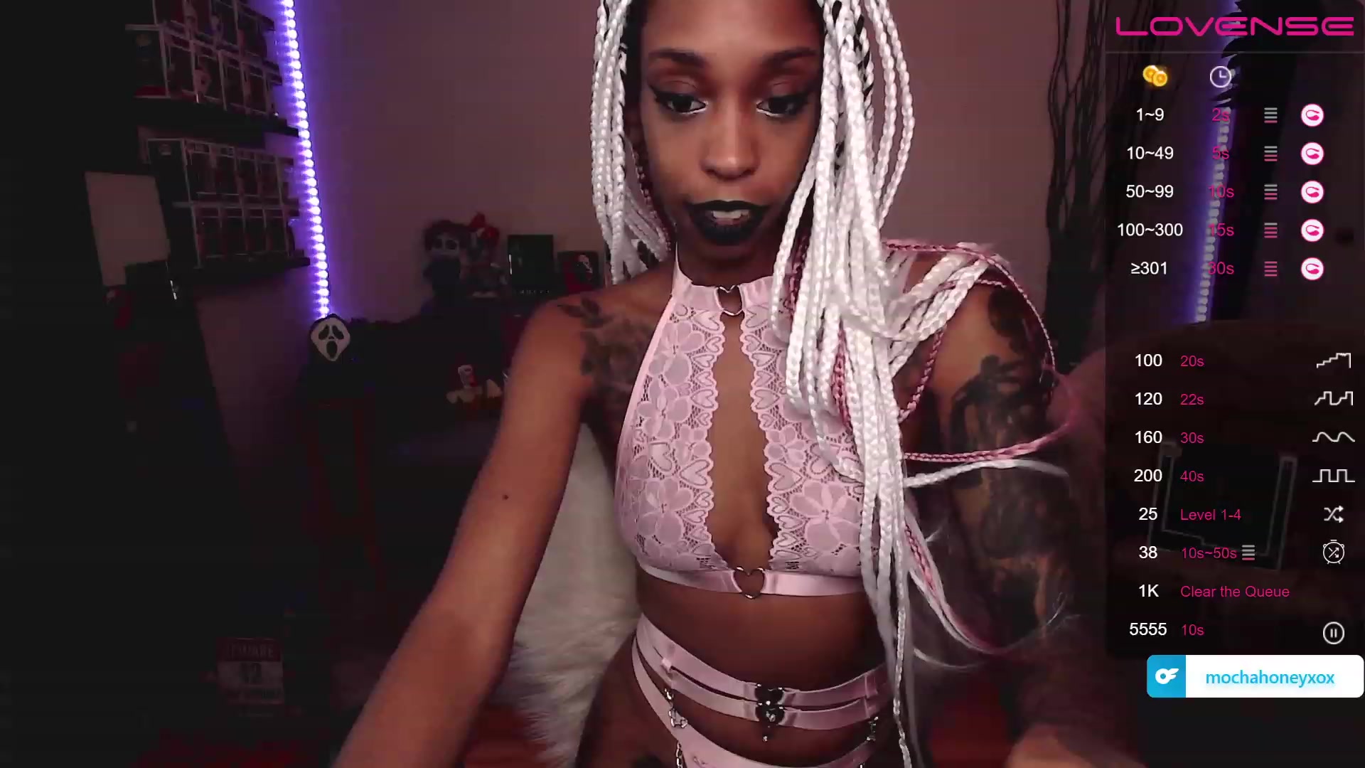 Gallery image thumbnail from mochahoneyxox's myfreecams stream on, 07/13/2023, 15:33 image 4 of 20