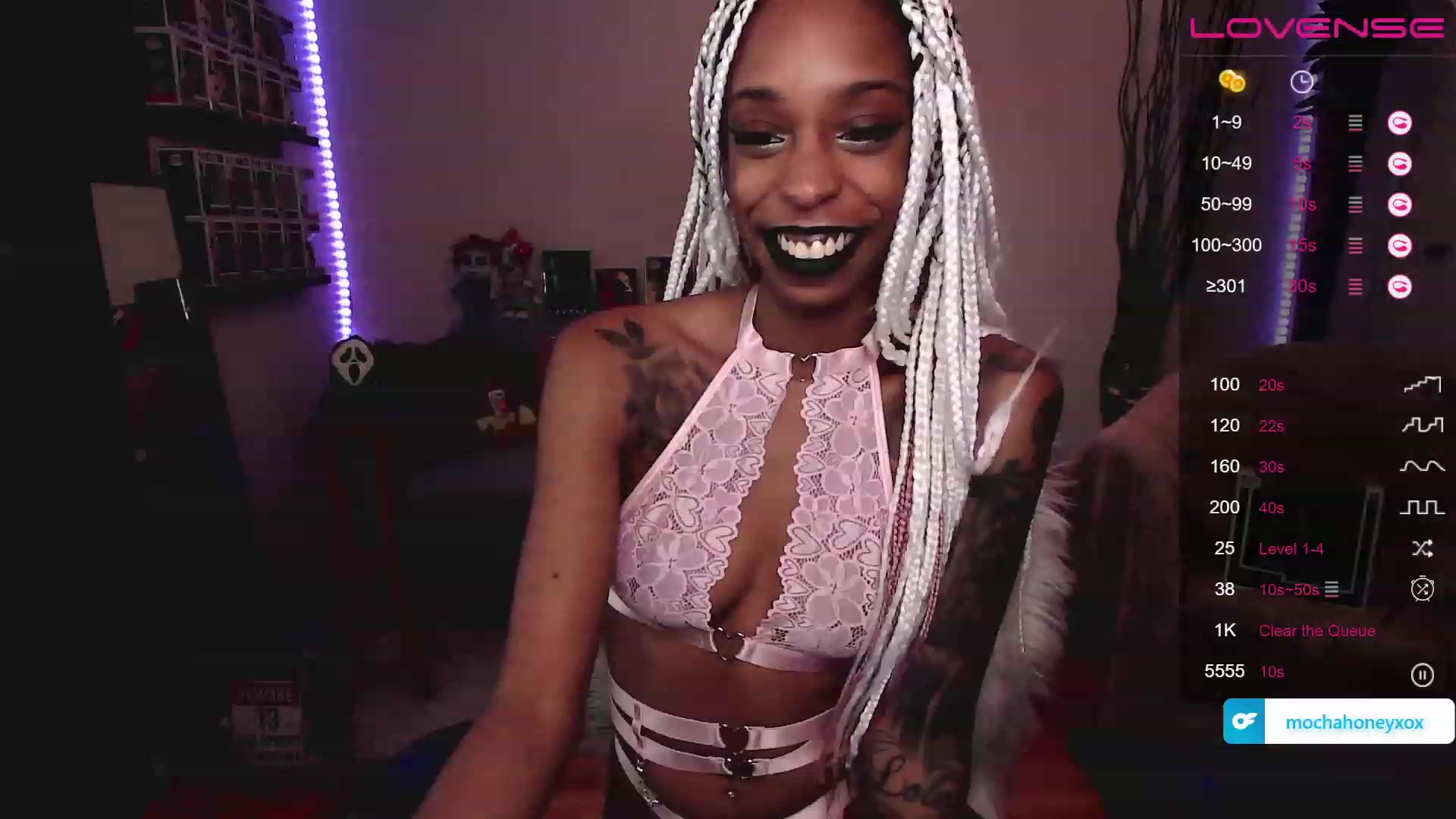 Gallery image thumbnail from mochahoneyxox's myfreecams stream on, 07/13/2023, 15:33 image 3 of 20
