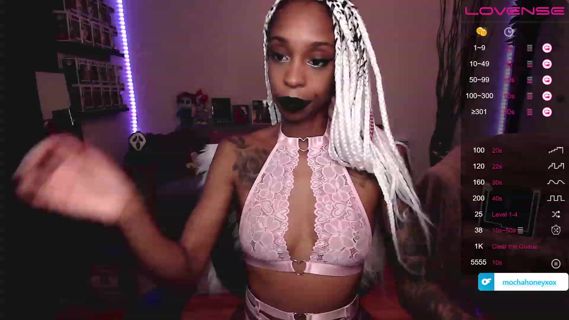 Gallery image thumbnail from mochahoneyxox's myfreecams stream on, 07/13/2023, 15:33 image 12 of 20