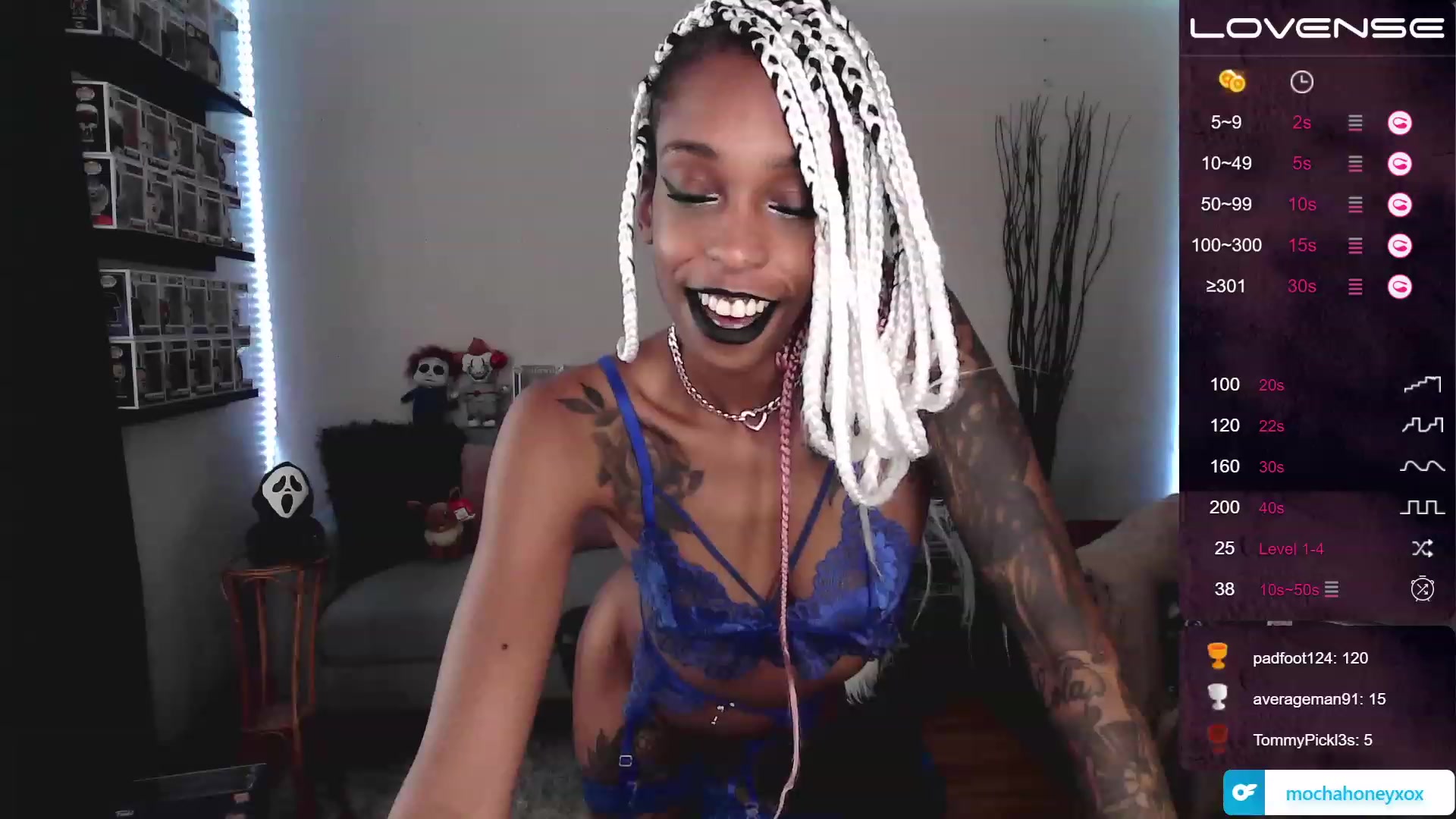 Gallery image thumbnail from mochahoneyxox's myfreecams stream on, 07/18/2023, 15:42 image 4 of 20