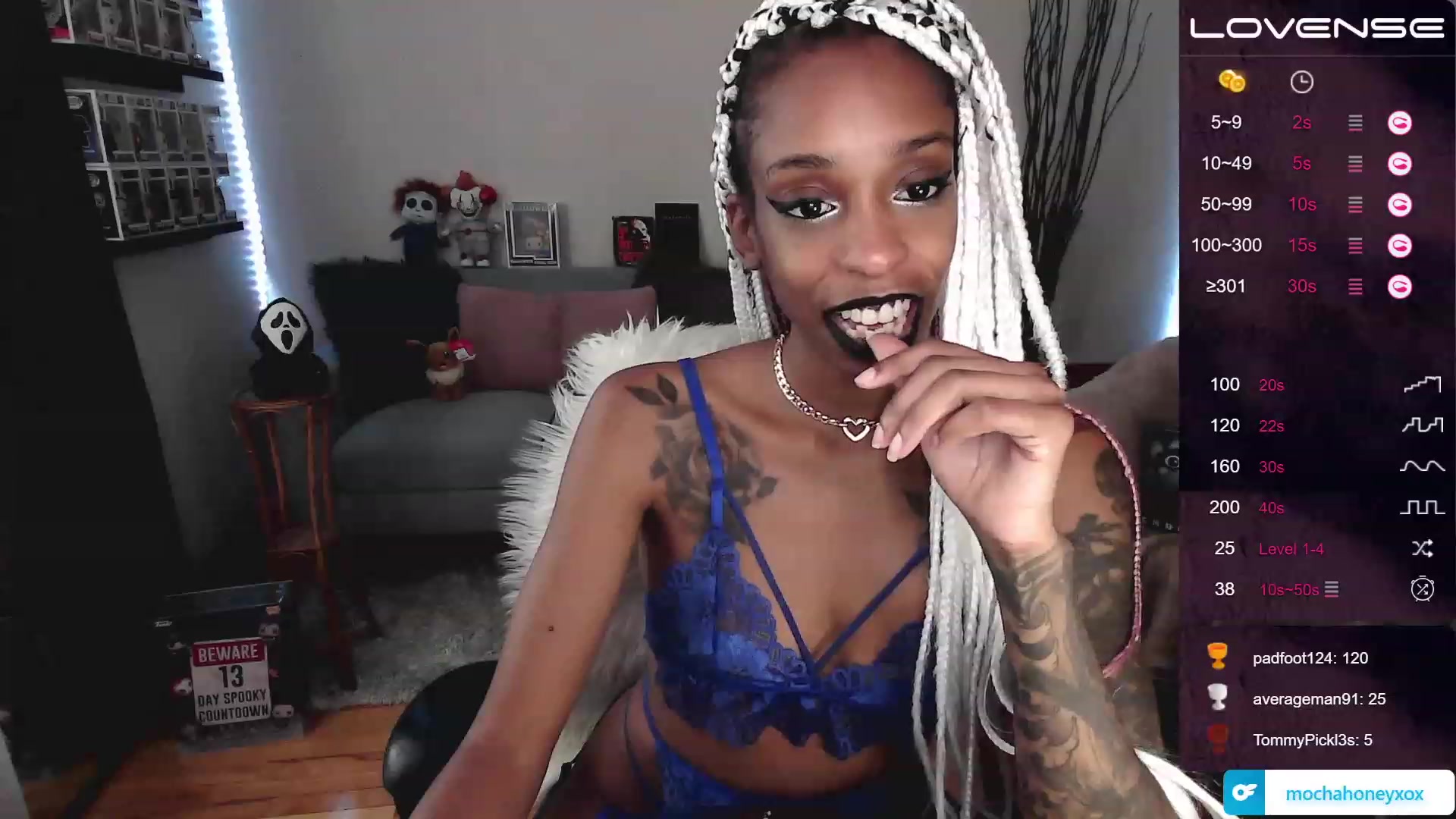 Gallery image thumbnail from mochahoneyxox's myfreecams stream on, 07/18/2023, 15:42 image 13 of 20