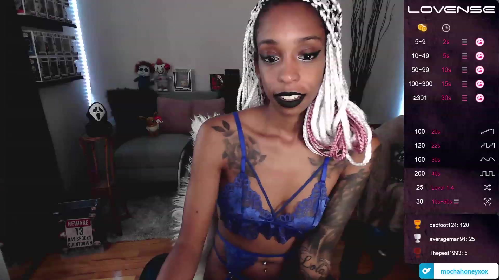 Gallery image thumbnail from mochahoneyxox's myfreecams stream on, 07/18/2023, 15:42 image 17 of 20