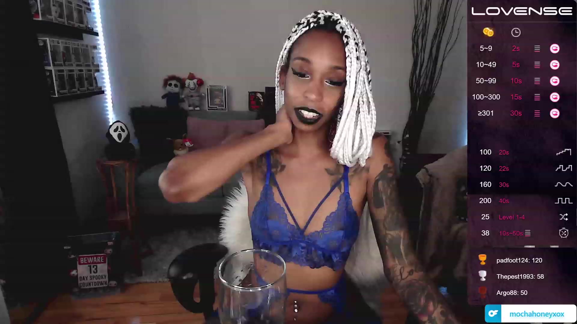 Gallery image thumbnail from mochahoneyxox's myfreecams stream on, 07/18/2023, 17:24 image 12 of 20