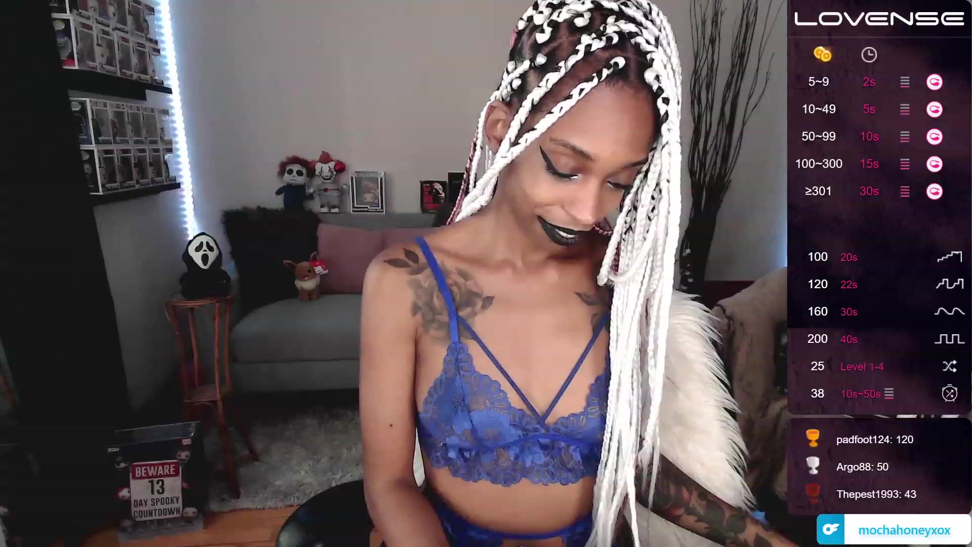 Gallery image thumbnail from mochahoneyxox's myfreecams stream on, 07/18/2023, 17:24 image 8 of 20