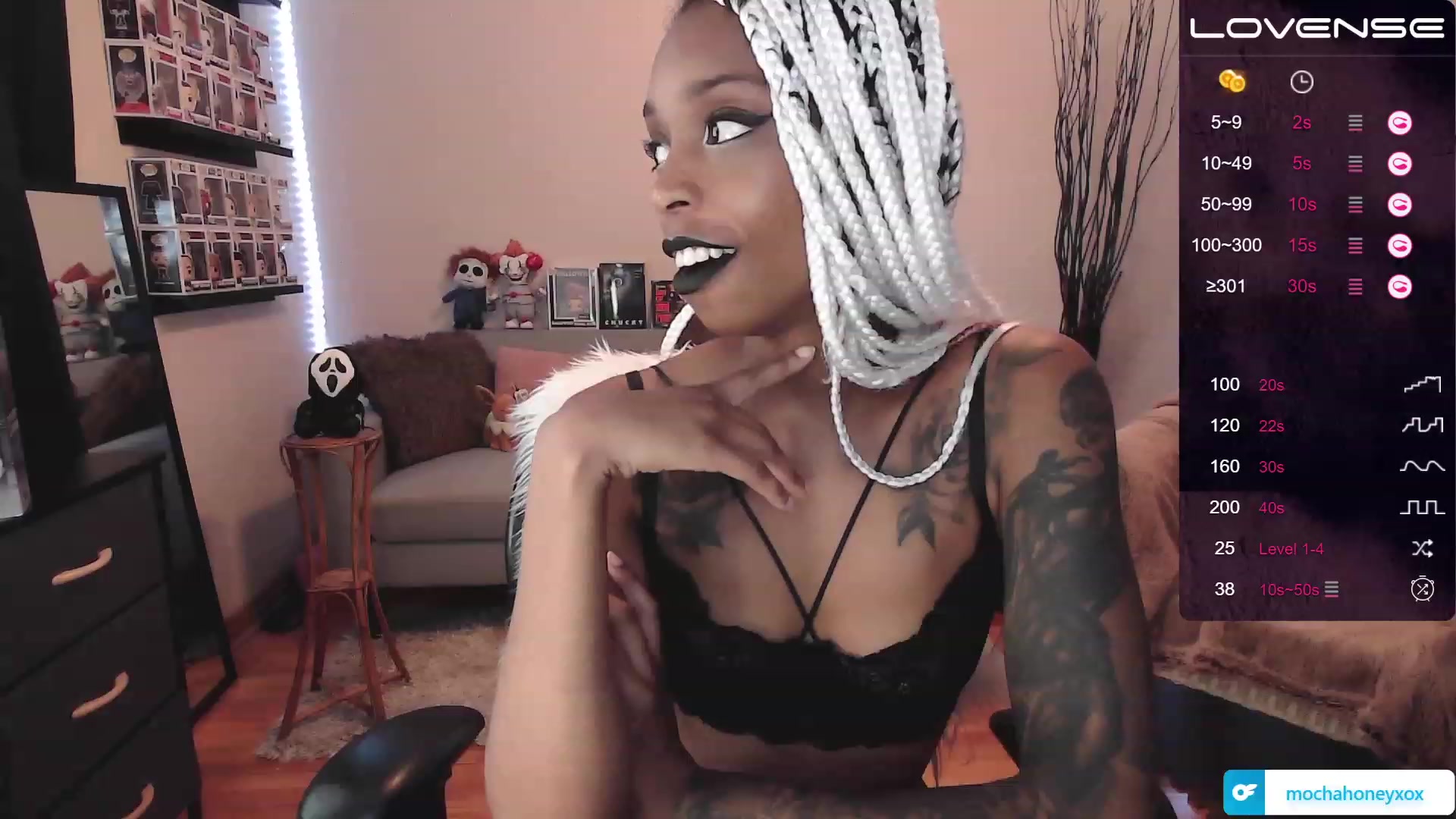 Gallery image thumbnail from mochahoneyxox's myfreecams stream on, 07/31/2023, 14:48 image 4 of 20