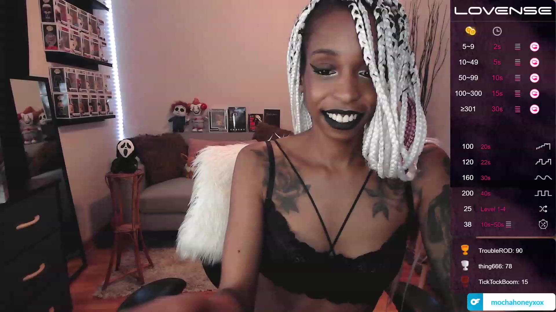 Gallery image thumbnail from mochahoneyxox's myfreecams stream on, 07/31/2023, 14:48 image 16 of 20