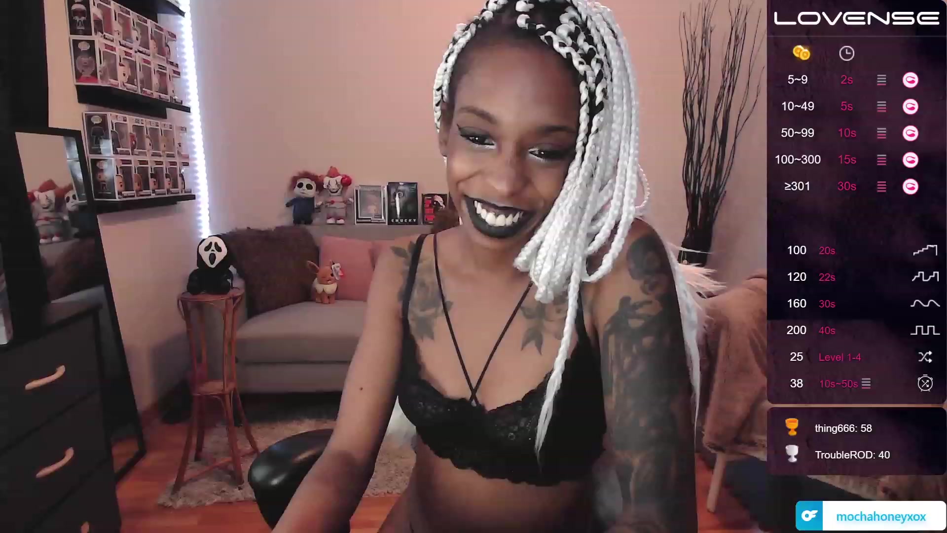 Gallery image thumbnail from mochahoneyxox's myfreecams stream on, 07/31/2023, 14:48 image 12 of 20