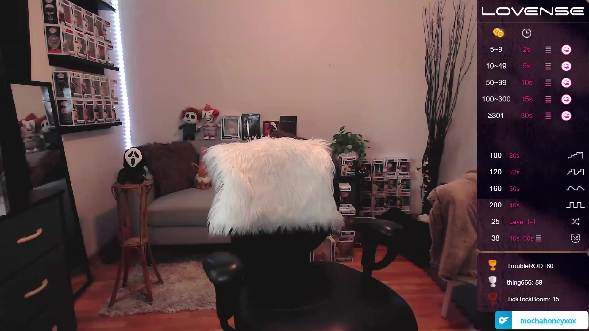 Gallery image thumbnail from mochahoneyxox's myfreecams stream on, 07/31/2023, 14:48 image 14 of 20