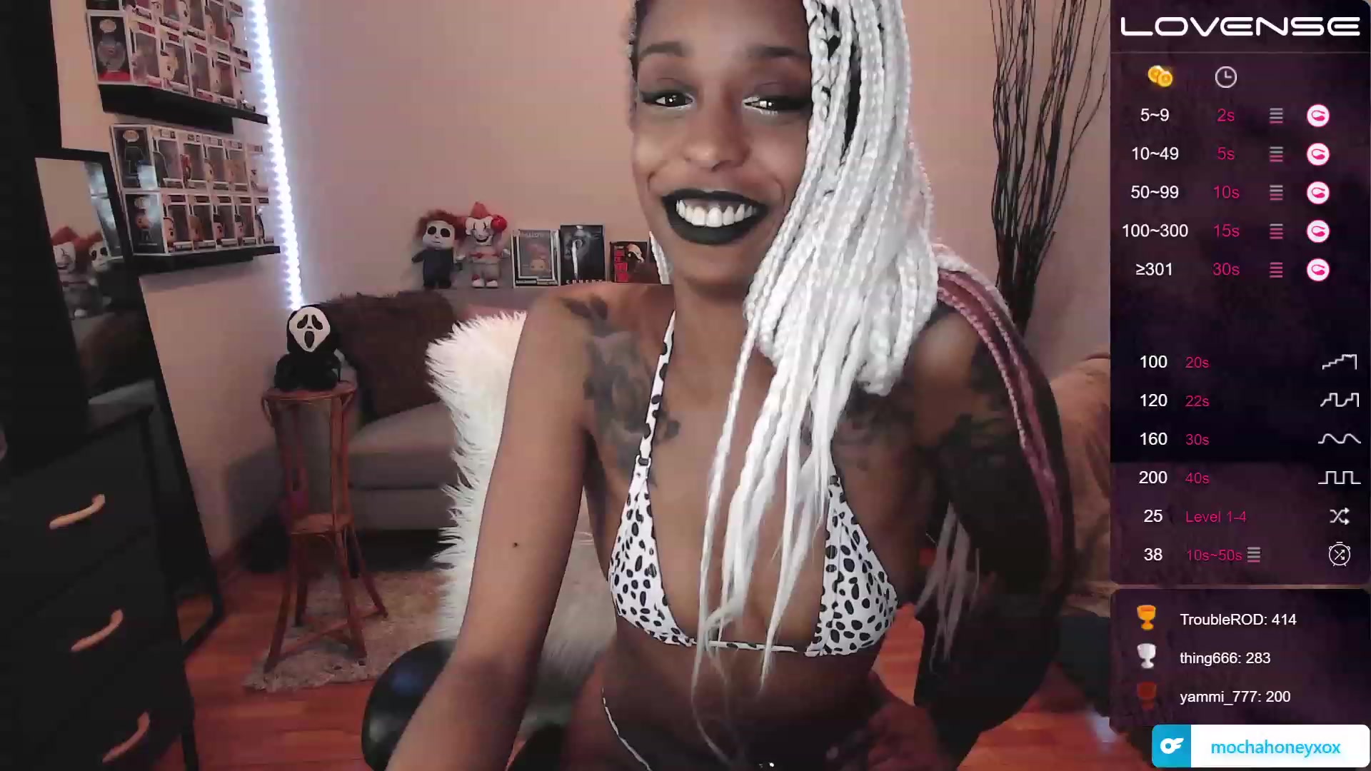 Gallery image thumbnail from mochahoneyxox's myfreecams stream on, 07/31/2023, 16:30 image 15 of 20