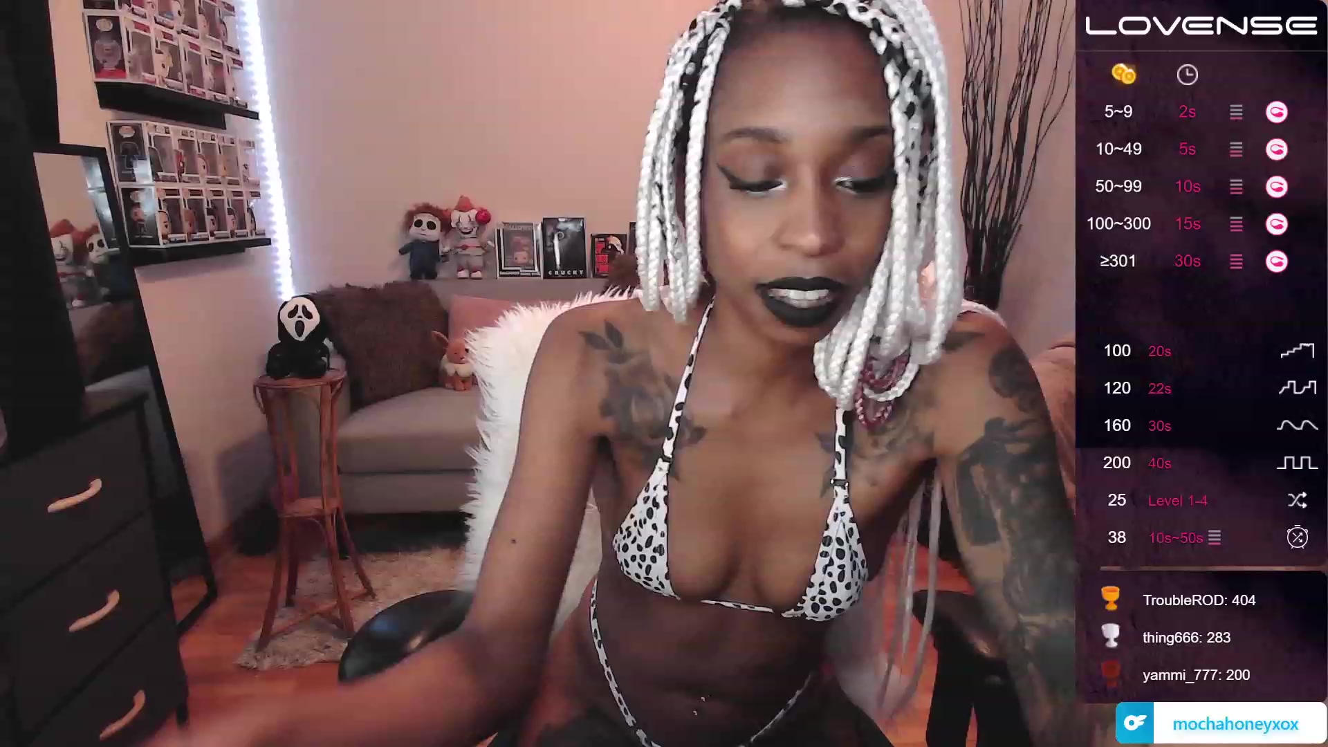 Gallery image thumbnail from mochahoneyxox's myfreecams stream on, 07/31/2023, 16:30 image 14 of 20