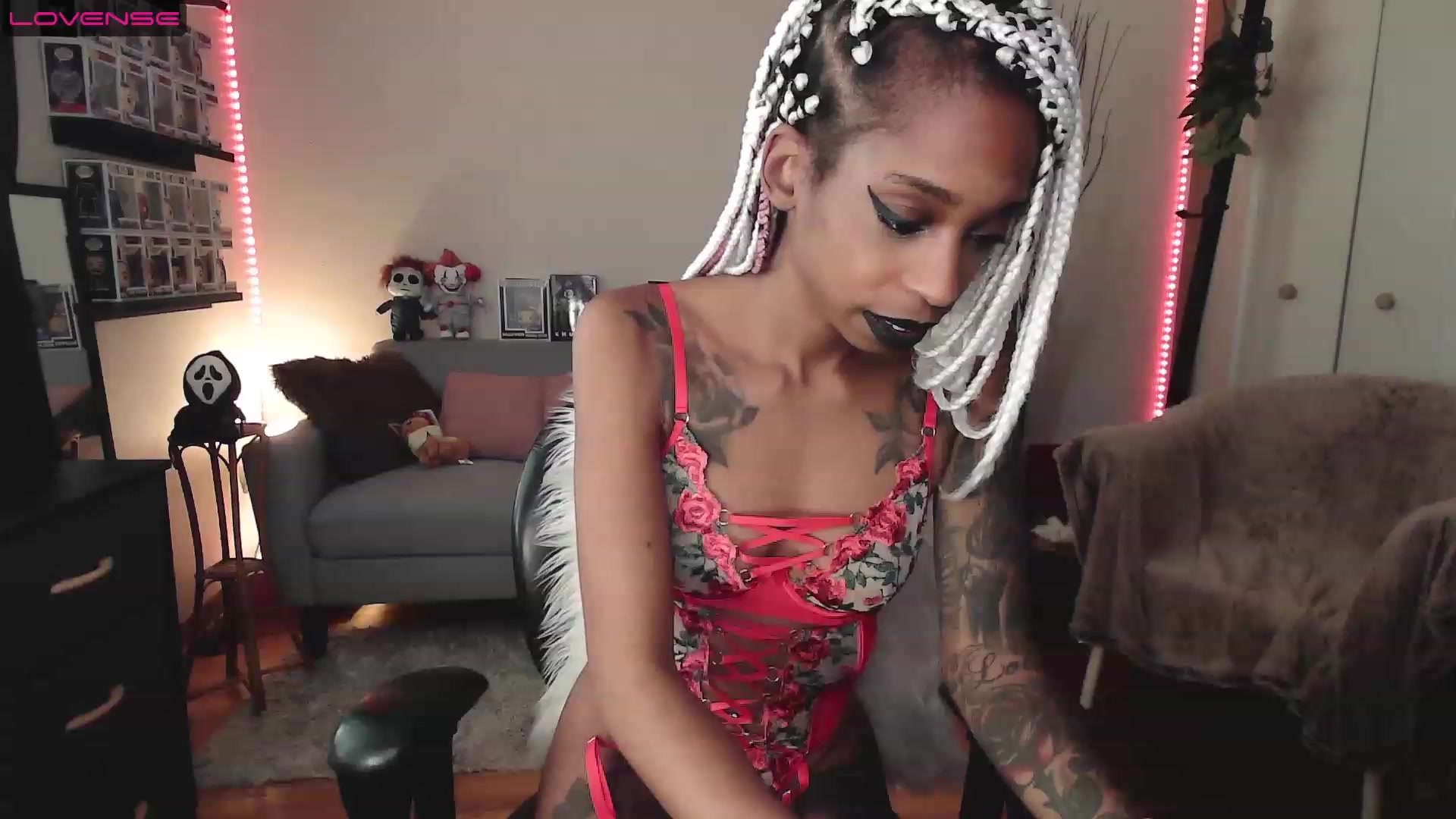 Gallery image thumbnail from mochahoneyxox's myfreecams stream on, 08/04/2023, 16:55 image 7 of 20