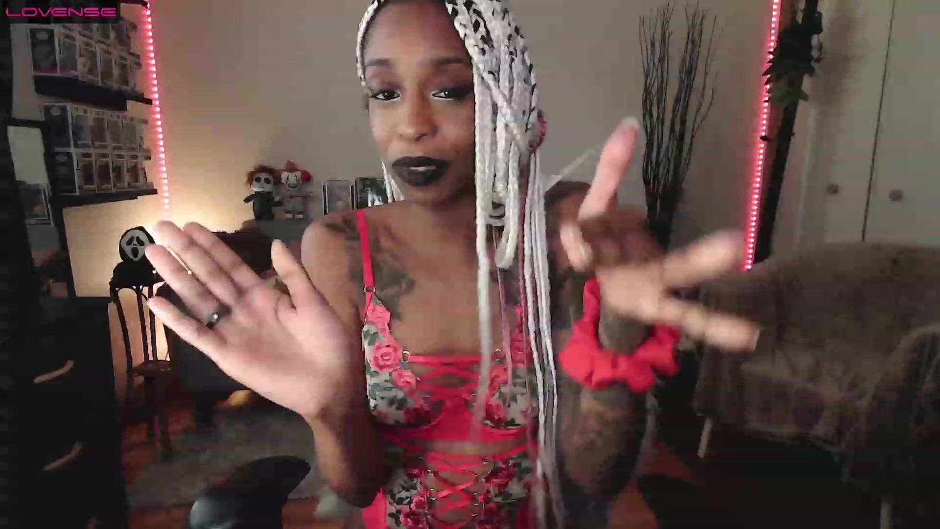 Gallery image thumbnail from mochahoneyxox's myfreecams stream on, 08/04/2023, 16:55 image 16 of 20