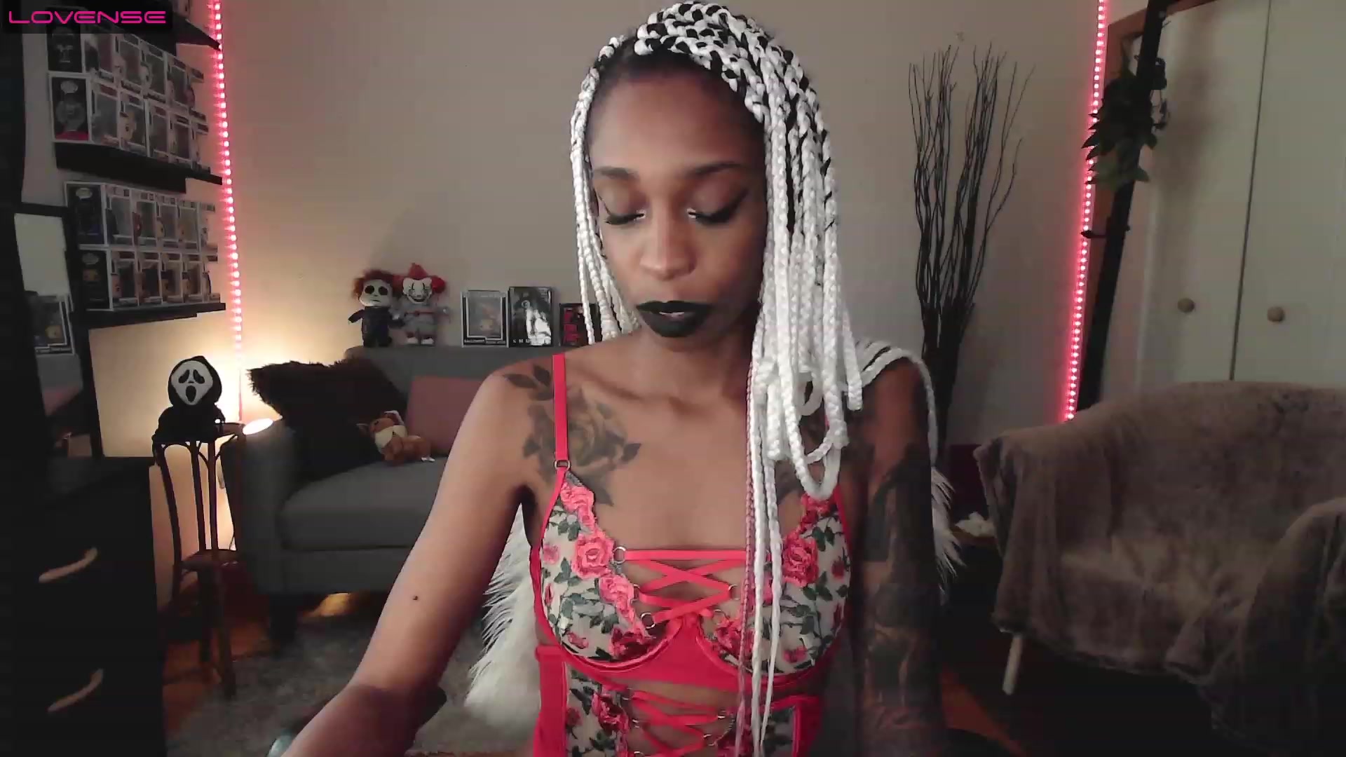 Gallery image thumbnail from mochahoneyxox's myfreecams stream on, 08/04/2023, 16:55 image 2 of 20