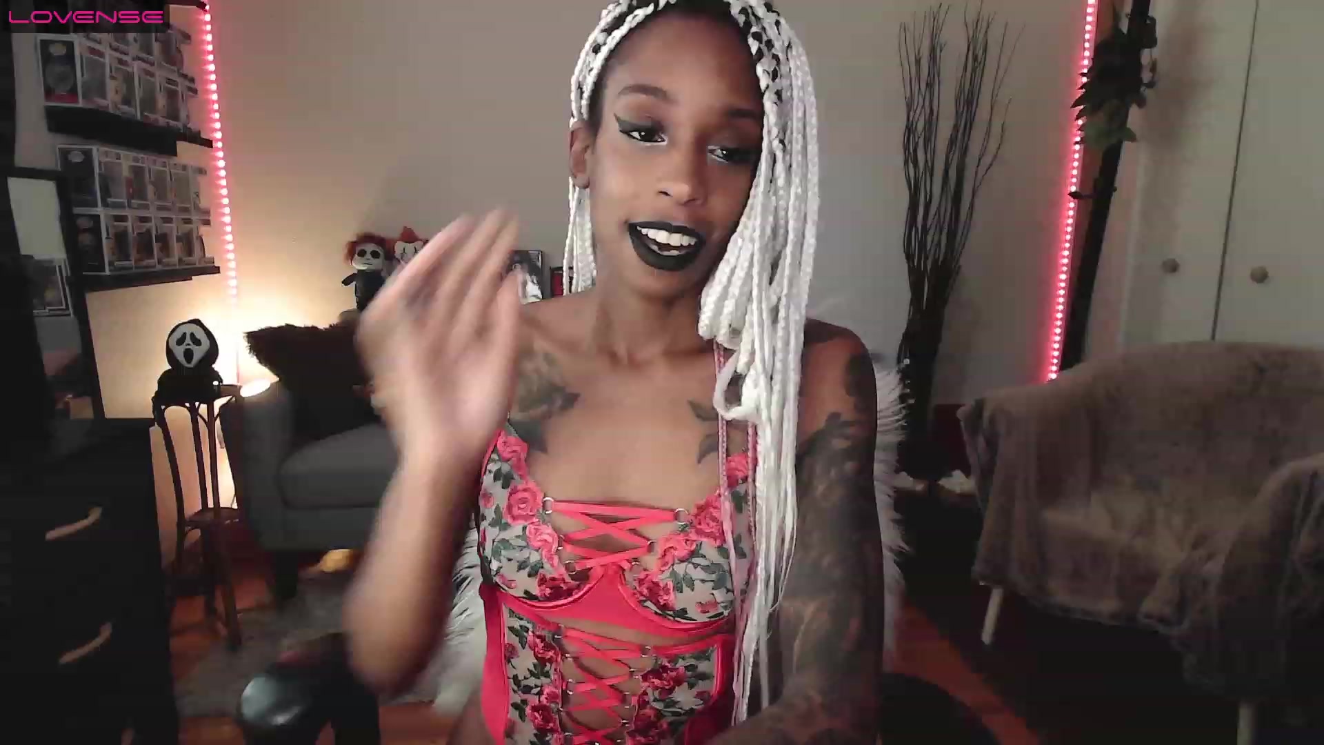 Gallery image thumbnail from mochahoneyxox's myfreecams stream on, 08/04/2023, 16:55 image 17 of 20