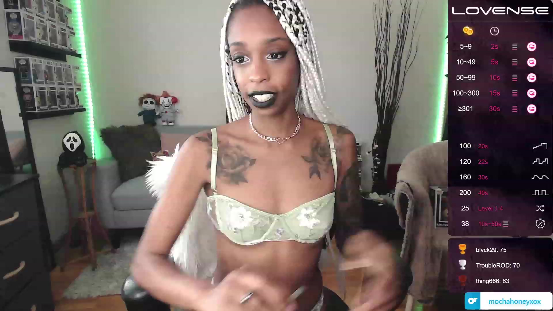 Gallery image thumbnail from mochahoneyxox's myfreecams stream on, 08/05/2023, 14:44 image 18 of 20