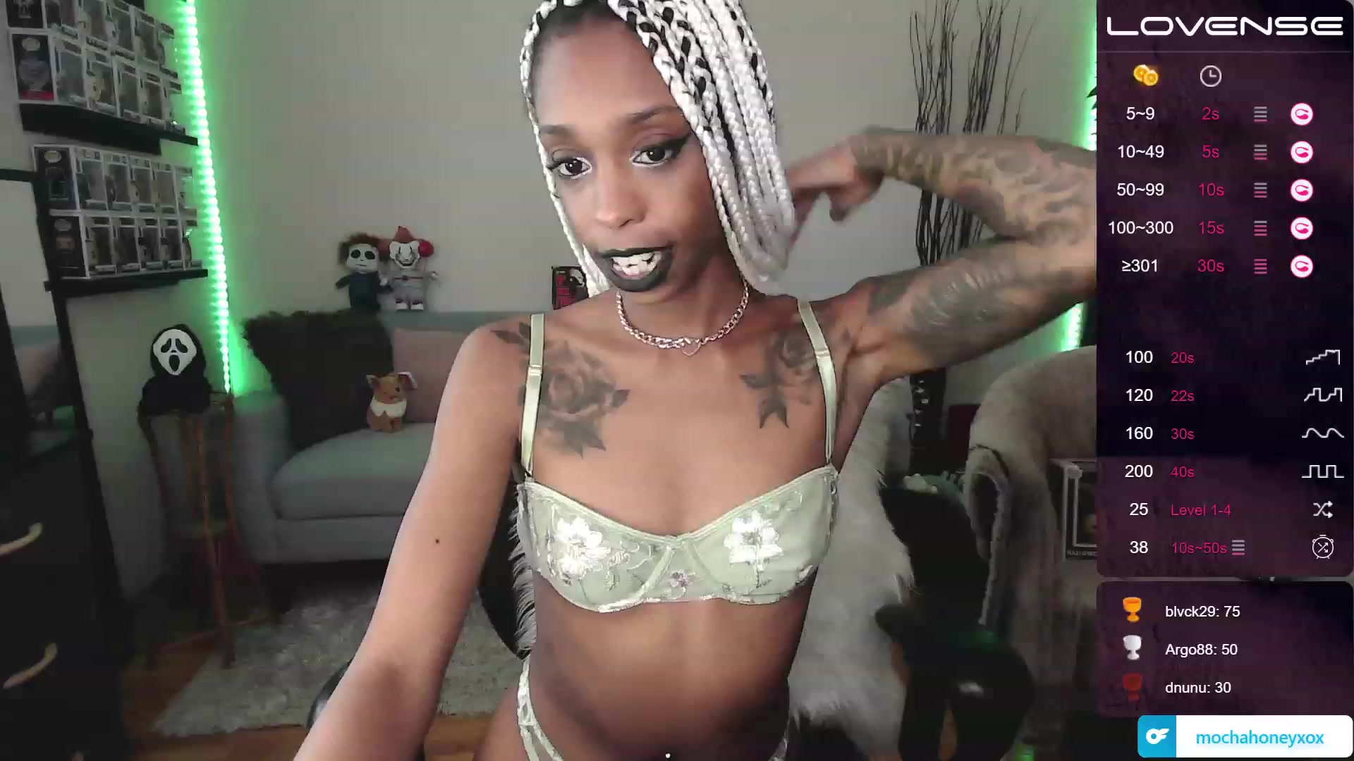 Gallery image thumbnail from mochahoneyxox's myfreecams stream on, 08/05/2023, 14:44 image 9 of 20