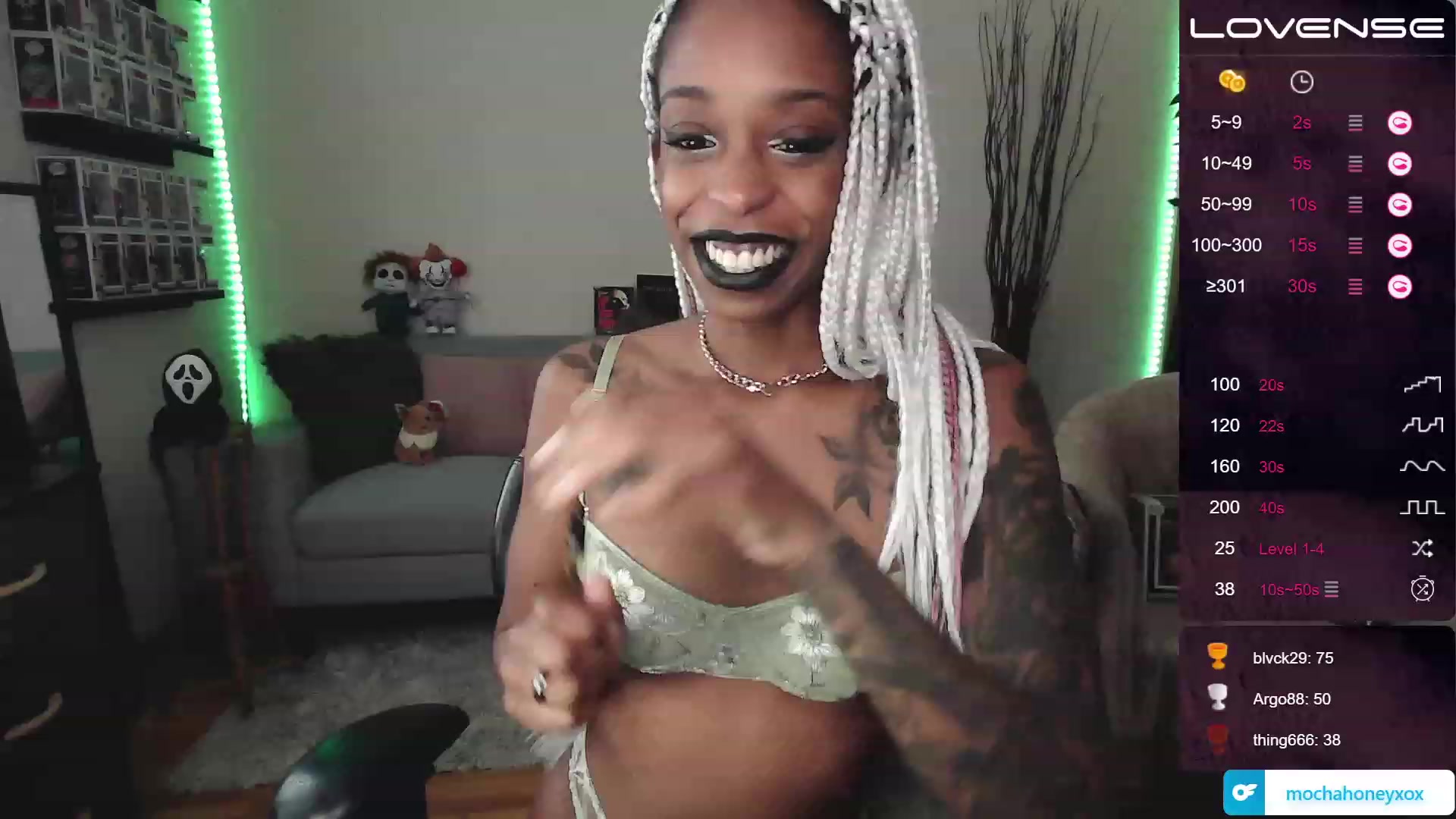 Gallery image thumbnail from mochahoneyxox's myfreecams stream on, 08/05/2023, 14:44 image 13 of 20
