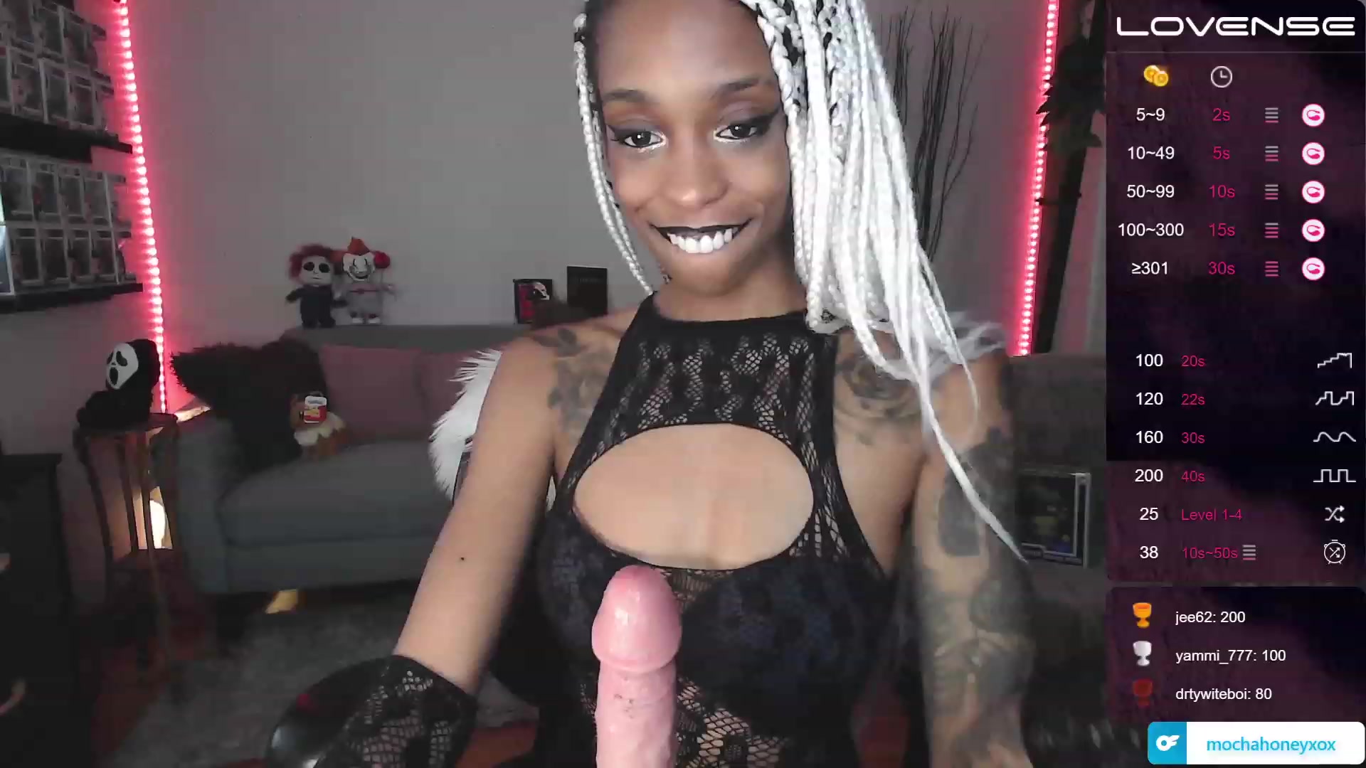 Gallery image thumbnail from mochahoneyxox's myfreecams stream on, 08/08/2023, 16:44 image 4 of 20