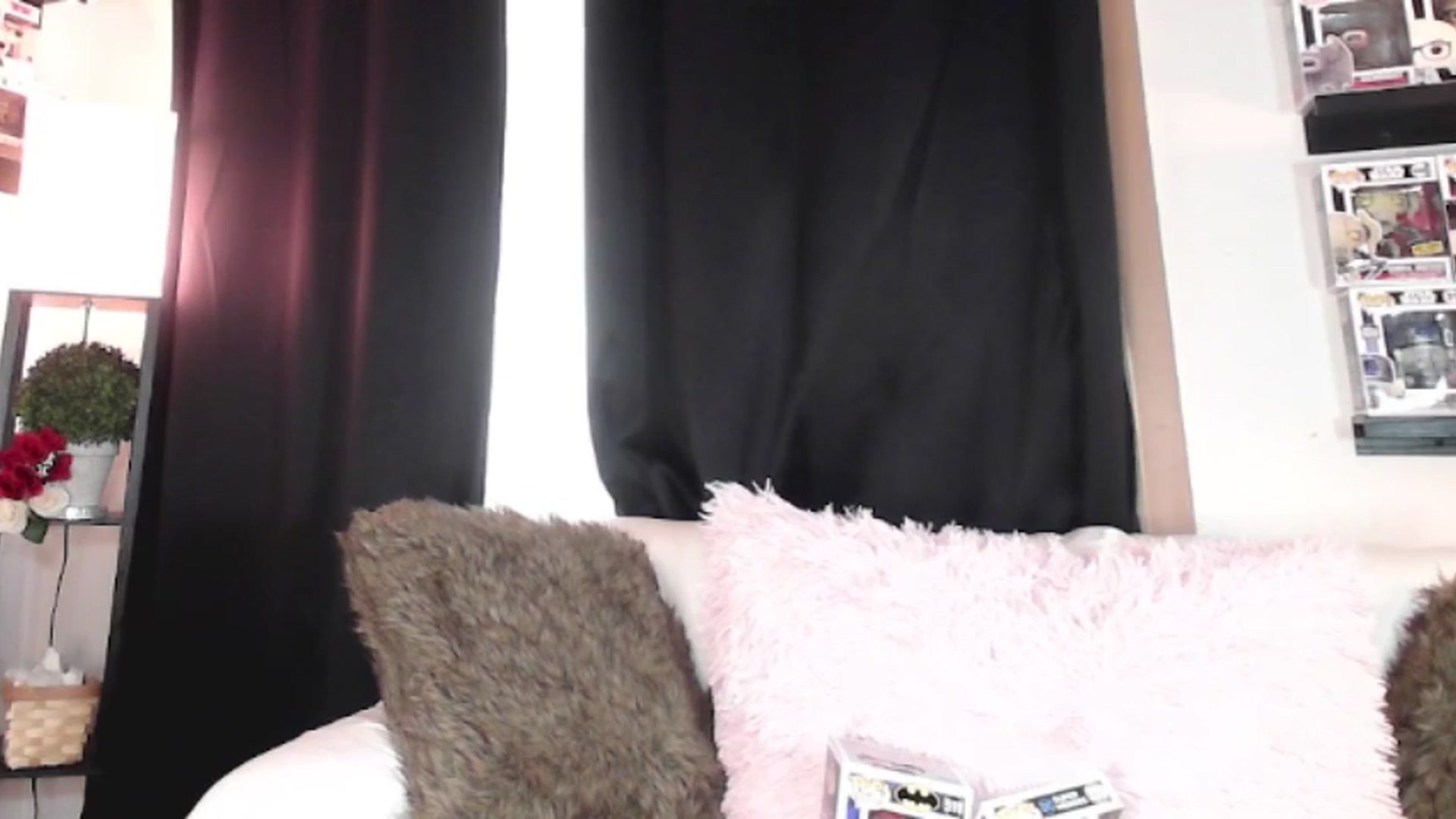 Gallery image thumbnail from mochahoneyxox's myfreecams stream on, 09/01/2025, 16:25 image 7 of 20