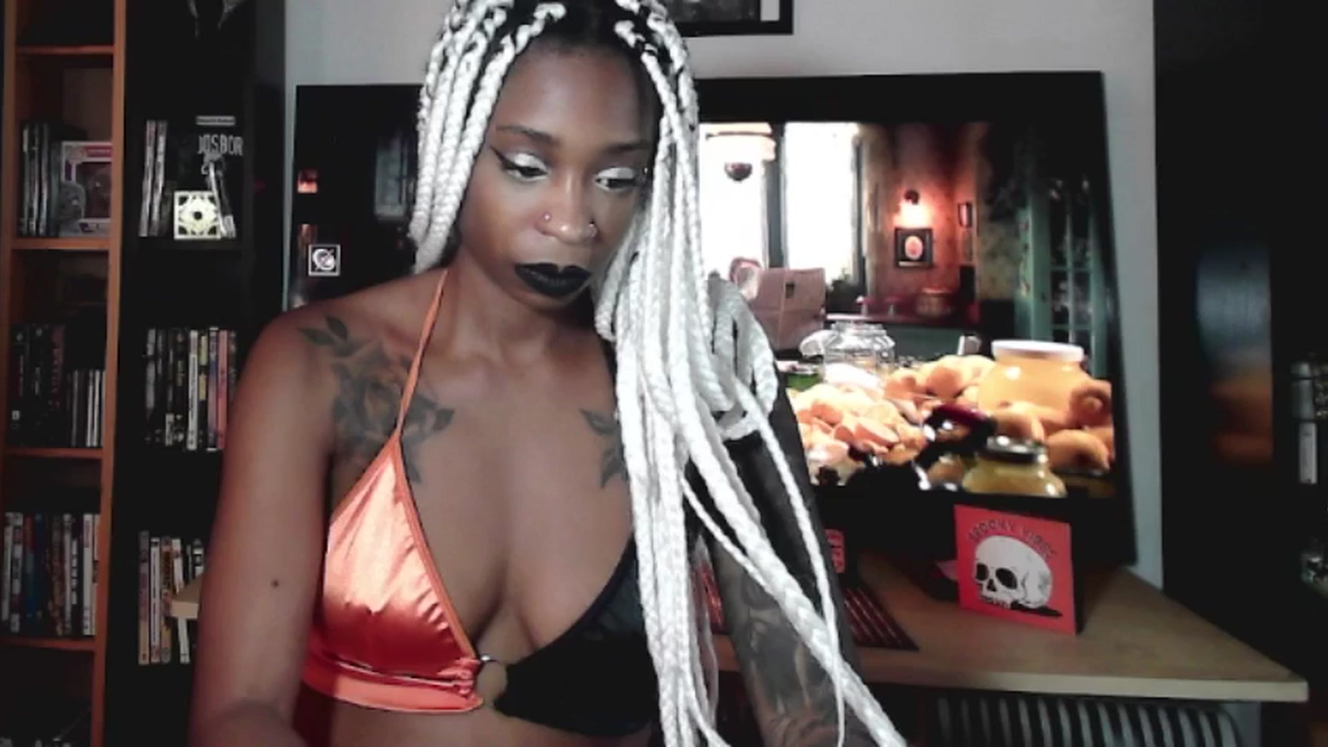 Gallery image thumbnail from mochahoneyxox's myfreecams stream on, 10/03/2025, 15:14 image 8 of 20