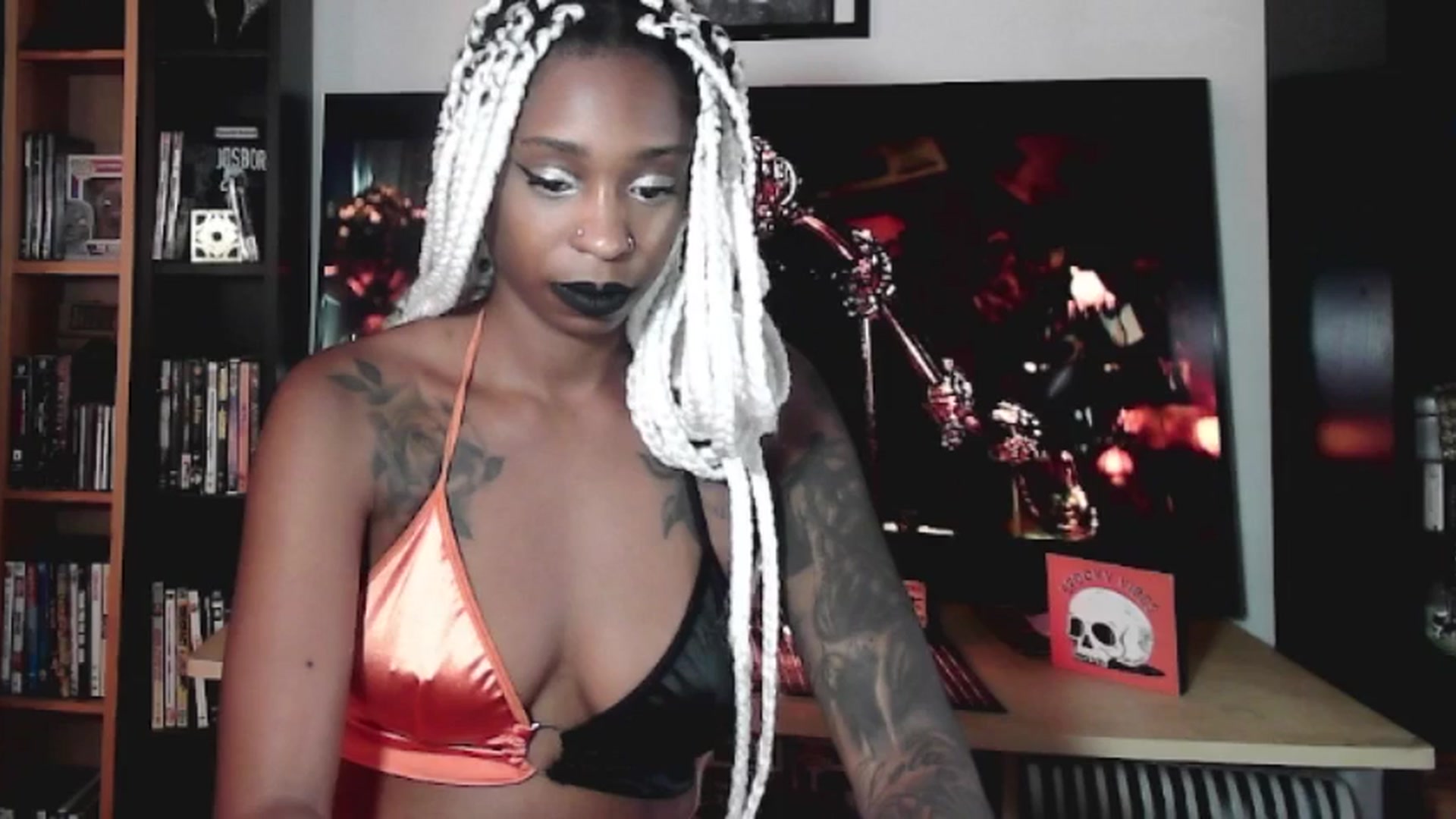 Gallery image thumbnail from mochahoneyxox's myfreecams stream on, 10/03/2025, 15:14 image 12 of 20