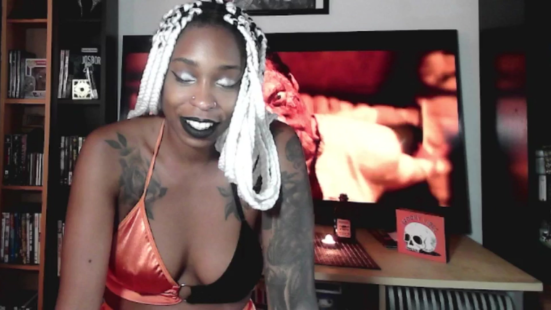 Gallery image thumbnail from mochahoneyxox's myfreecams stream on, 10/03/2025, 15:14 image 14 of 20