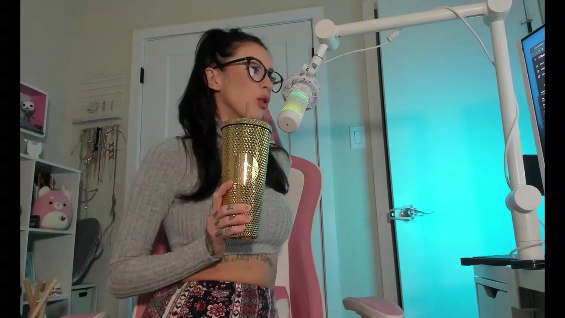 Gallery image thumbnail from modeljenlynn's myfreecams stream on, 02/13/2024, 02:36 image 13 of 20