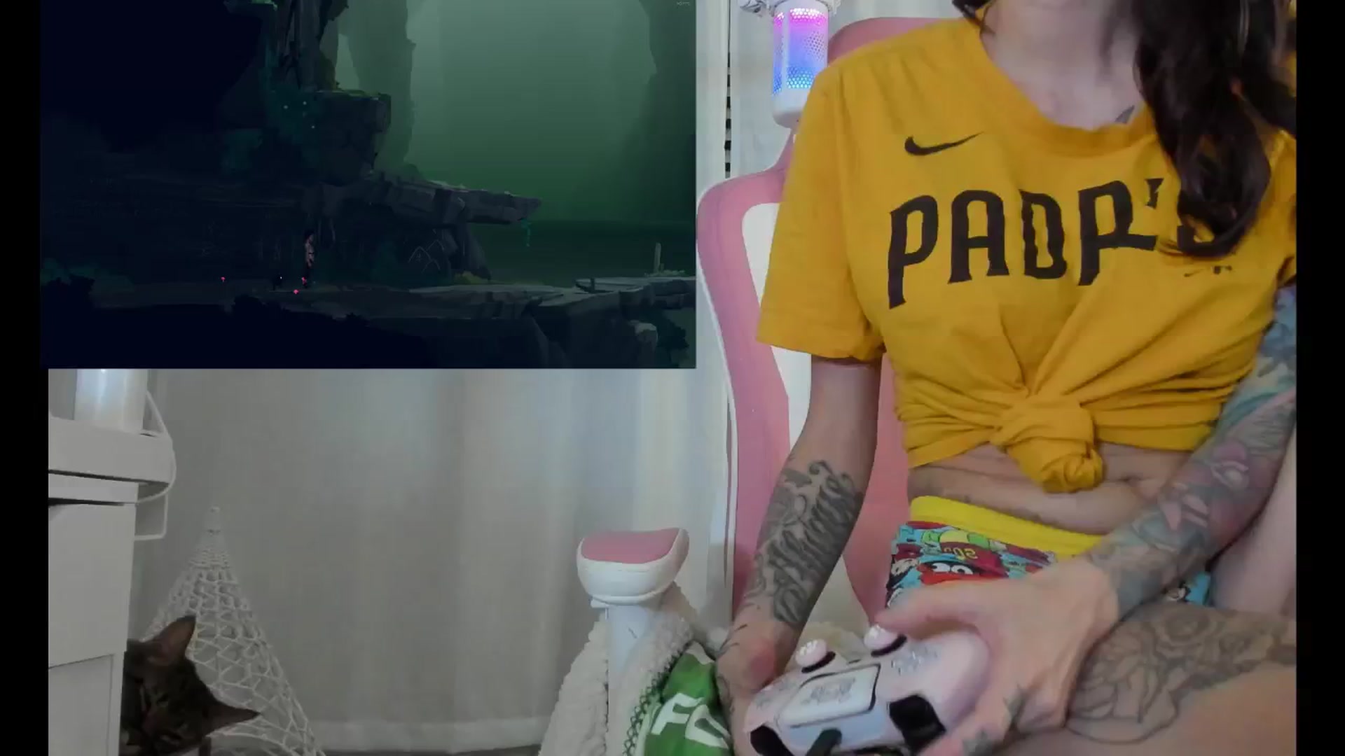 Gallery image thumbnail from modeljenlynn's myfreecams stream on, 04/17/2024, 01:29 image 1 of 20