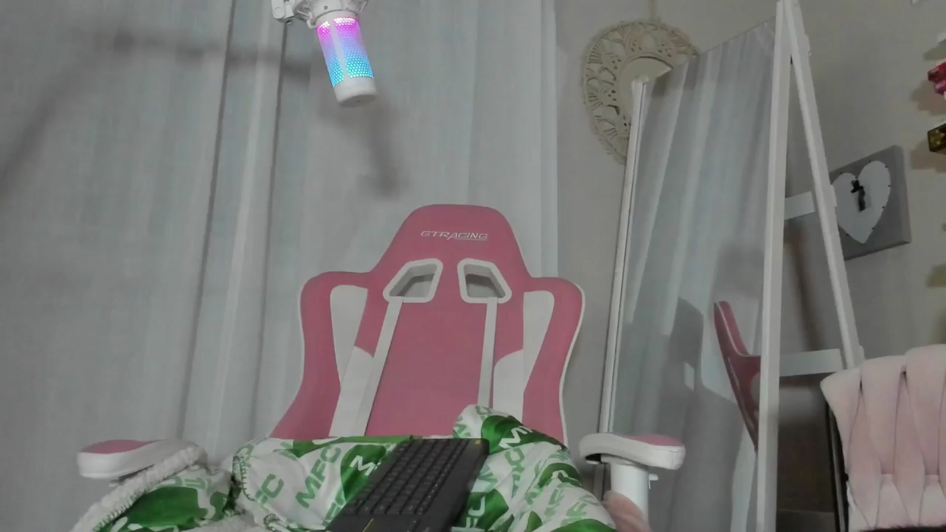 Gallery image thumbnail from modeljenlynn's myfreecams stream on, 05/11/2024, 02:03 image 5 of 20