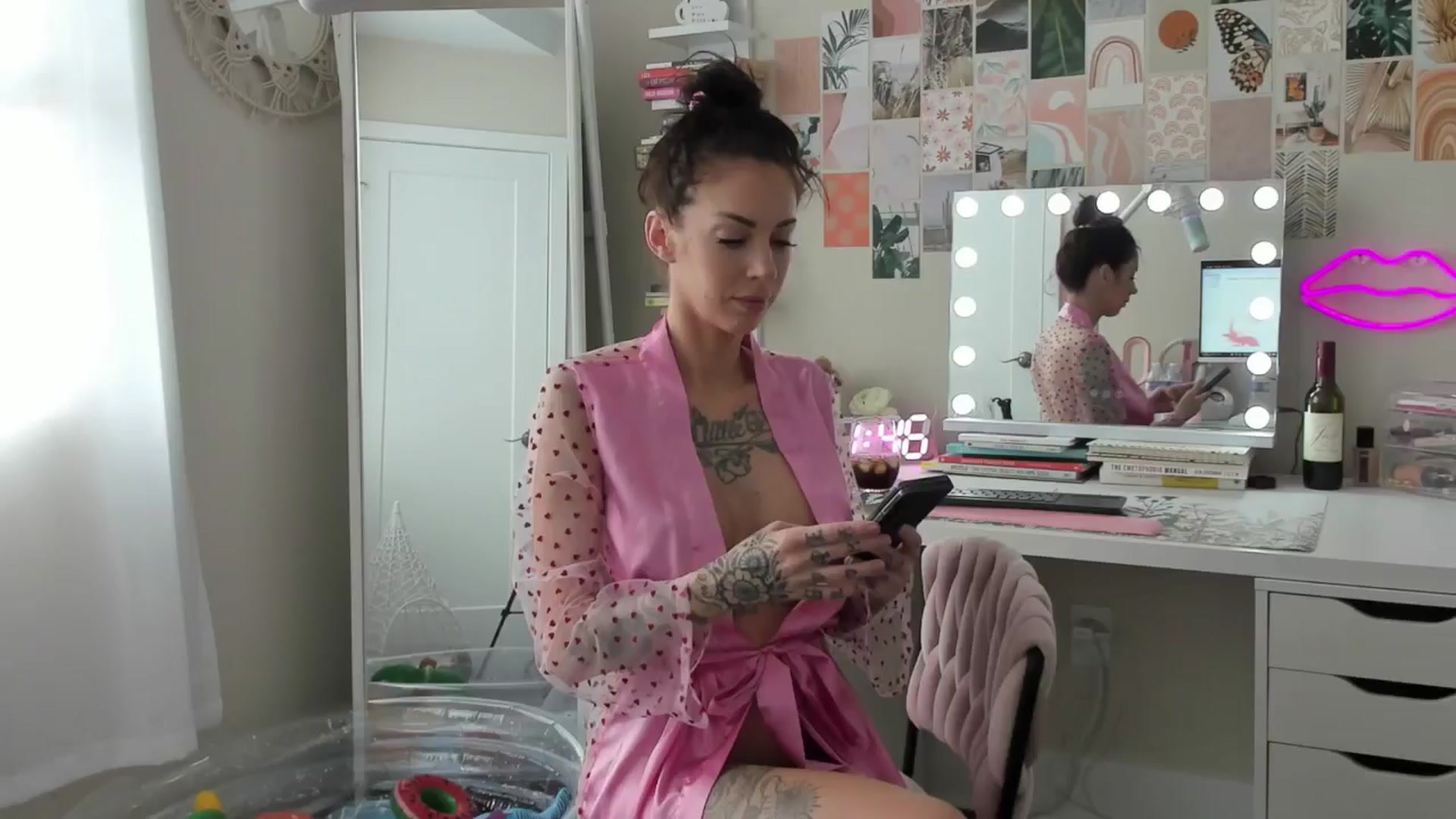 Gallery image thumbnail from modeljenlynn's myfreecams stream on, 05/14/2024, 18:04 image 6 of 20