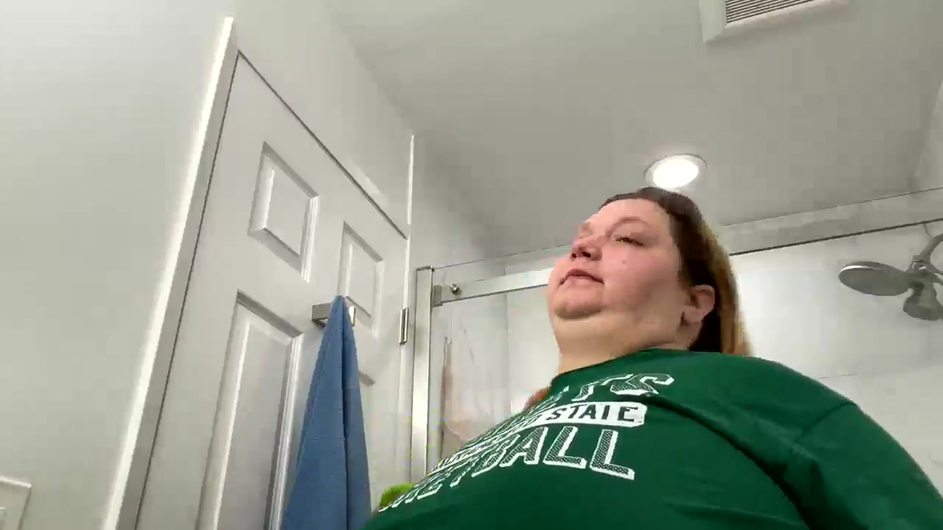 Gallery image thumbnail from moodyskye's myfreecams stream on, 01/01/2026, 14:17 image 12 of 20