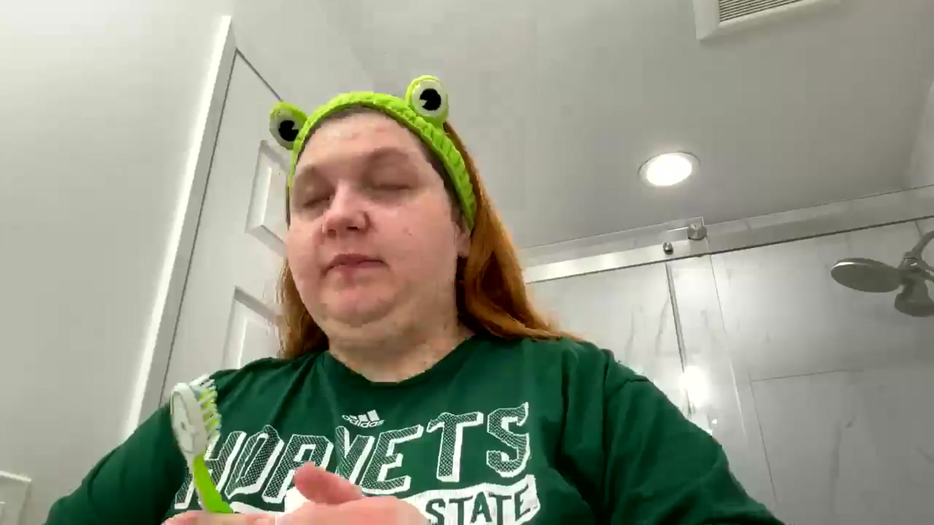 Gallery image thumbnail from moodyskye's myfreecams stream on, 01/01/2026, 14:17 image 6 of 20