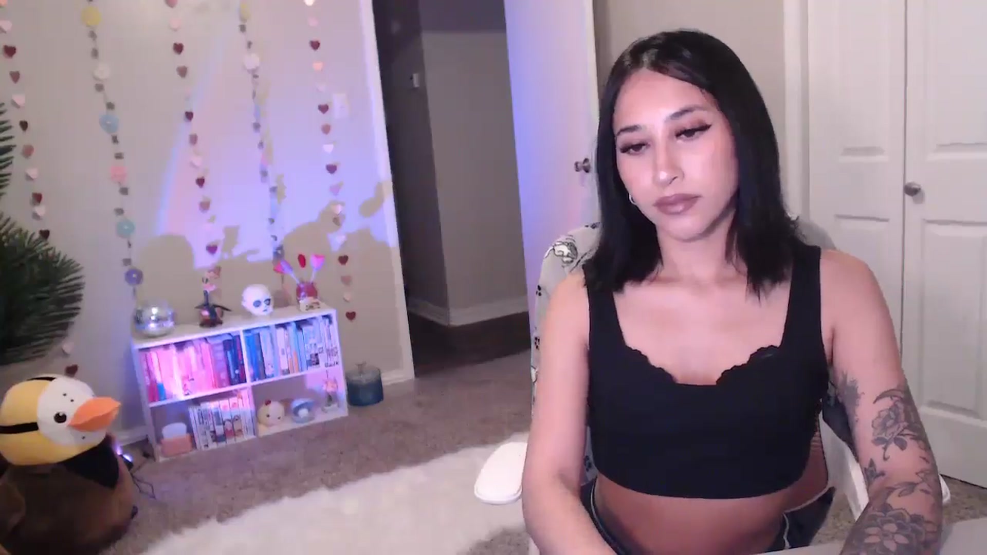 Gallery image thumbnail from moon_lina's myfreecams stream on, 04/09/2026, 06:43 image 3 of 20
