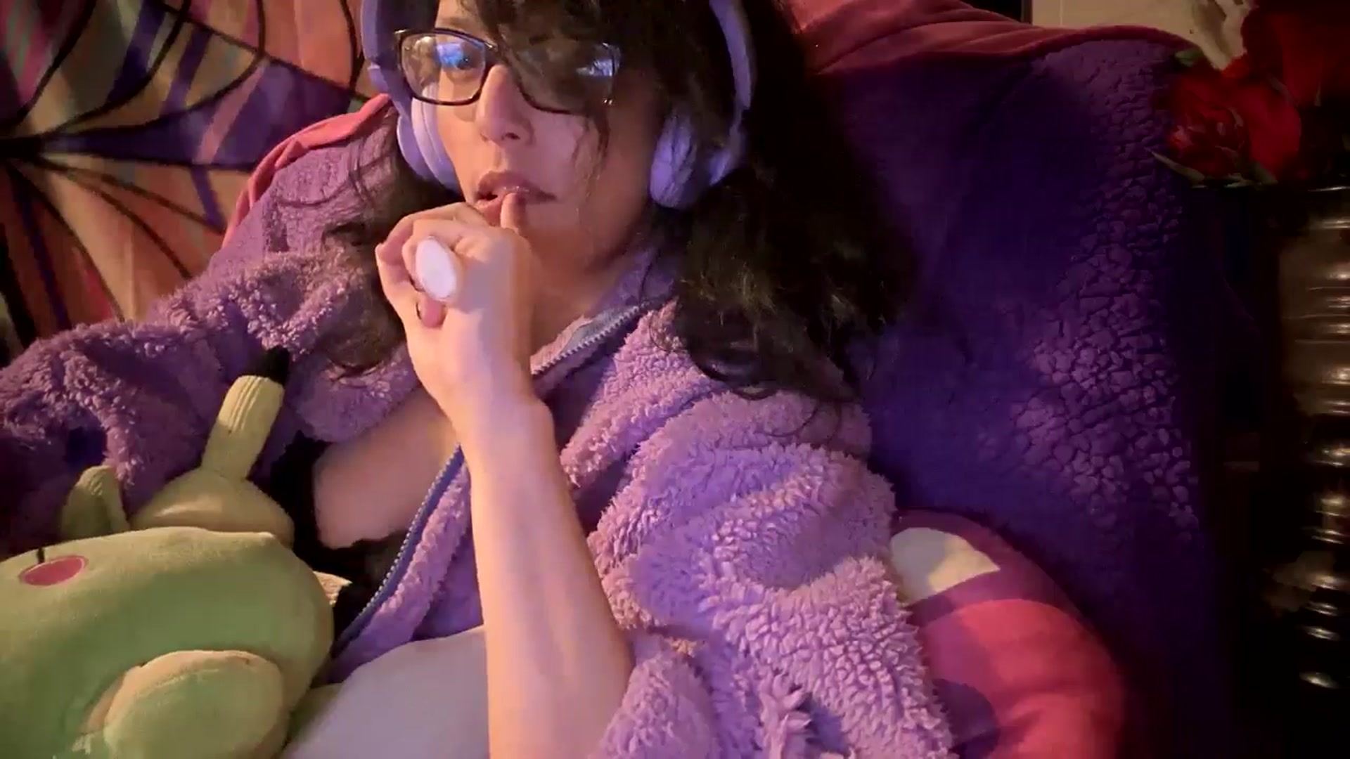 Gallery image thumbnail from moonlightas2's myfreecams stream on, 11/28/2024, 09:14 image 13 of 20