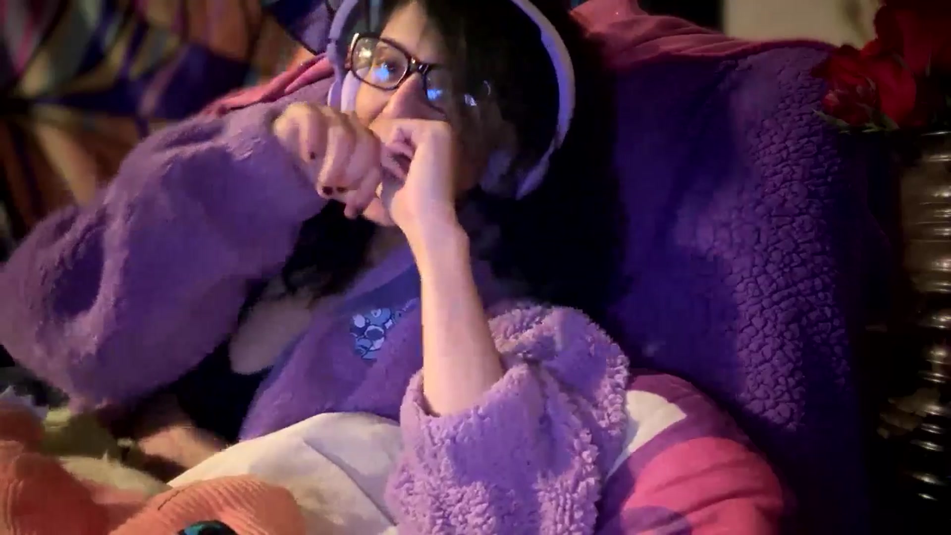 Gallery image thumbnail from moonlightas2's myfreecams stream on, 11/28/2024, 09:14 image 9 of 20