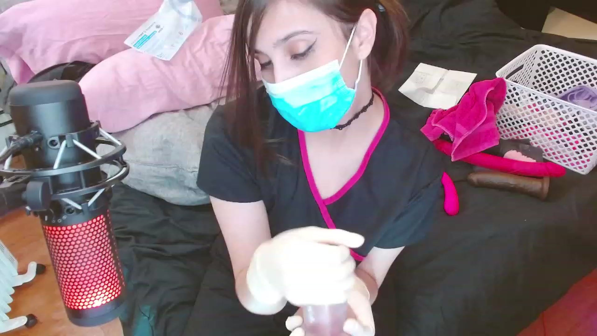 Gallery image thumbnail from moonlitfox's myfreecams stream on, 11/21/2022, 05:53 image 8 of 20