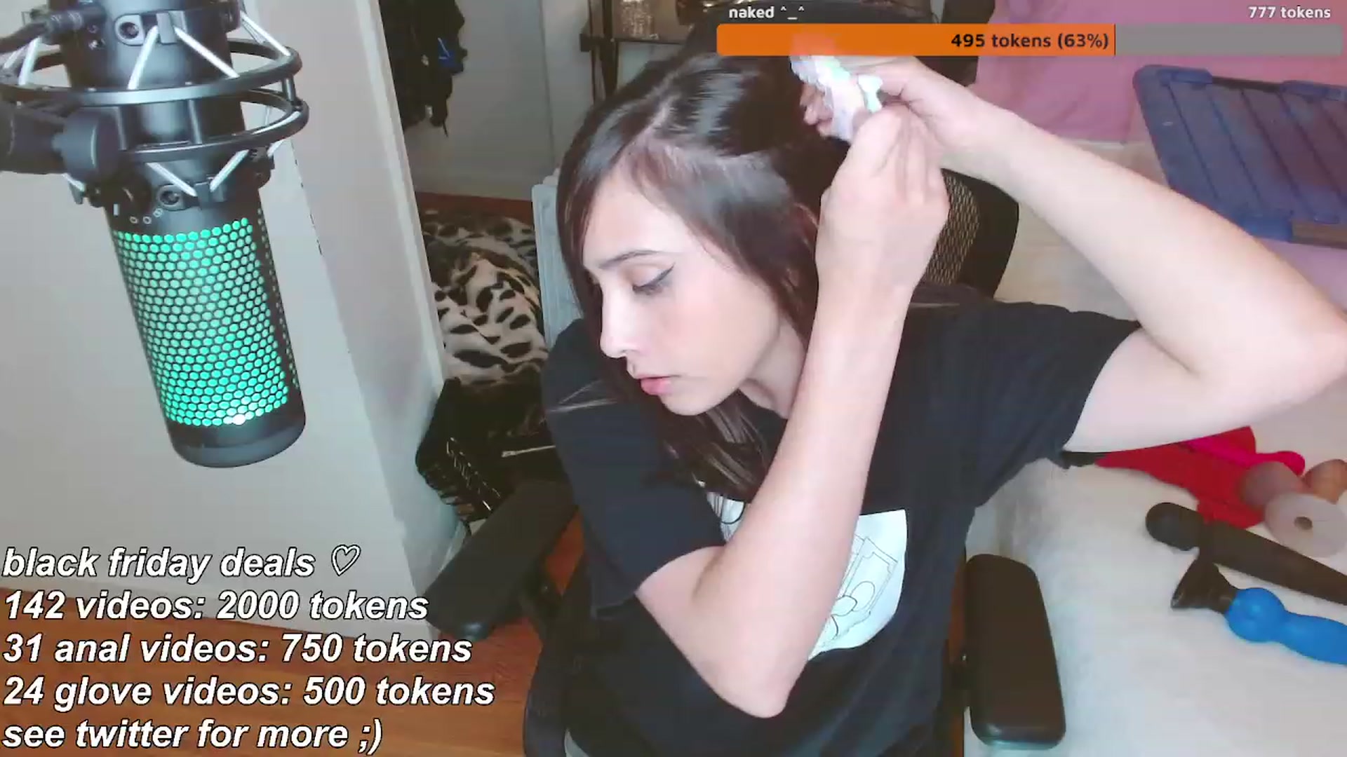 Gallery image thumbnail from moonlitfox's myfreecams stream on, 11/24/2022, 06:34 image 7 of 20