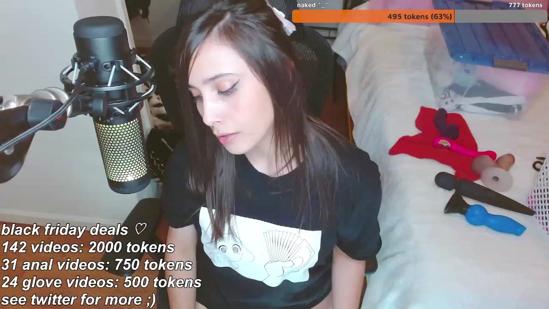 Gallery image thumbnail from moonlitfox's myfreecams stream on, 11/24/2022, 06:34 image 3 of 20