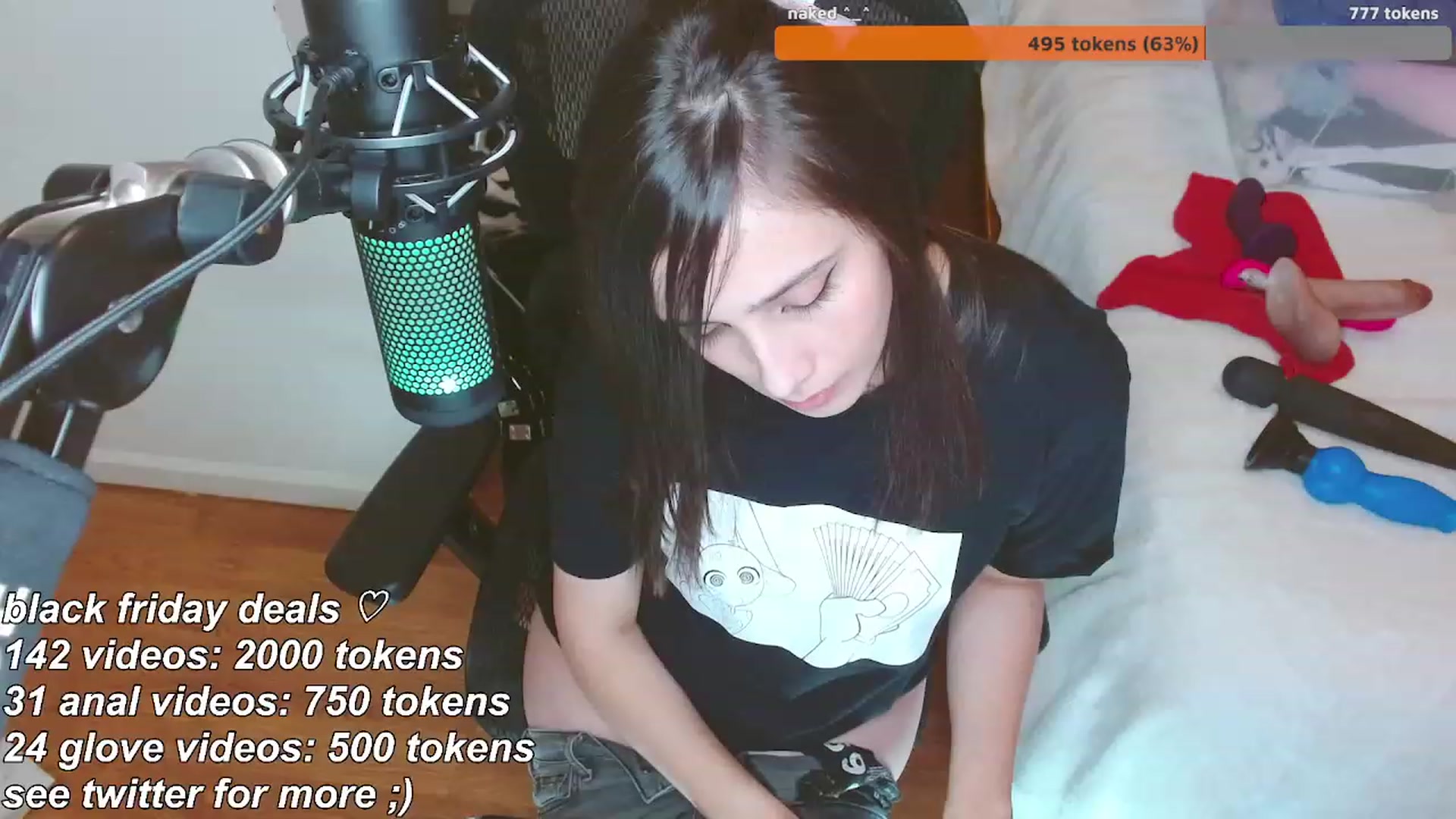 Gallery image thumbnail from moonlitfox's myfreecams stream on, 11/24/2022, 06:34 image 2 of 20