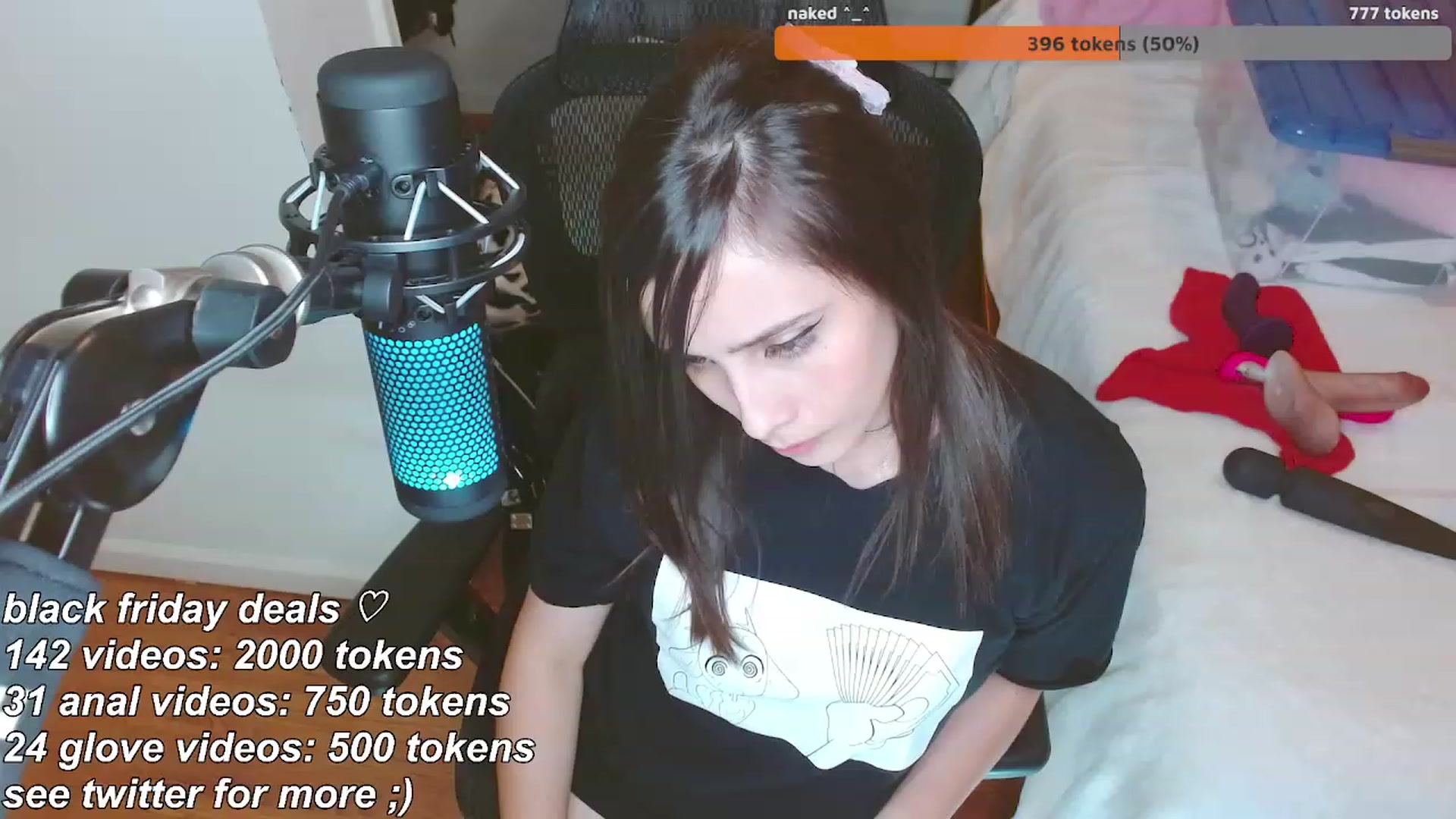 Gallery image thumbnail from moonlitfox's myfreecams stream on, 11/24/2022, 06:34 image 1 of 20
