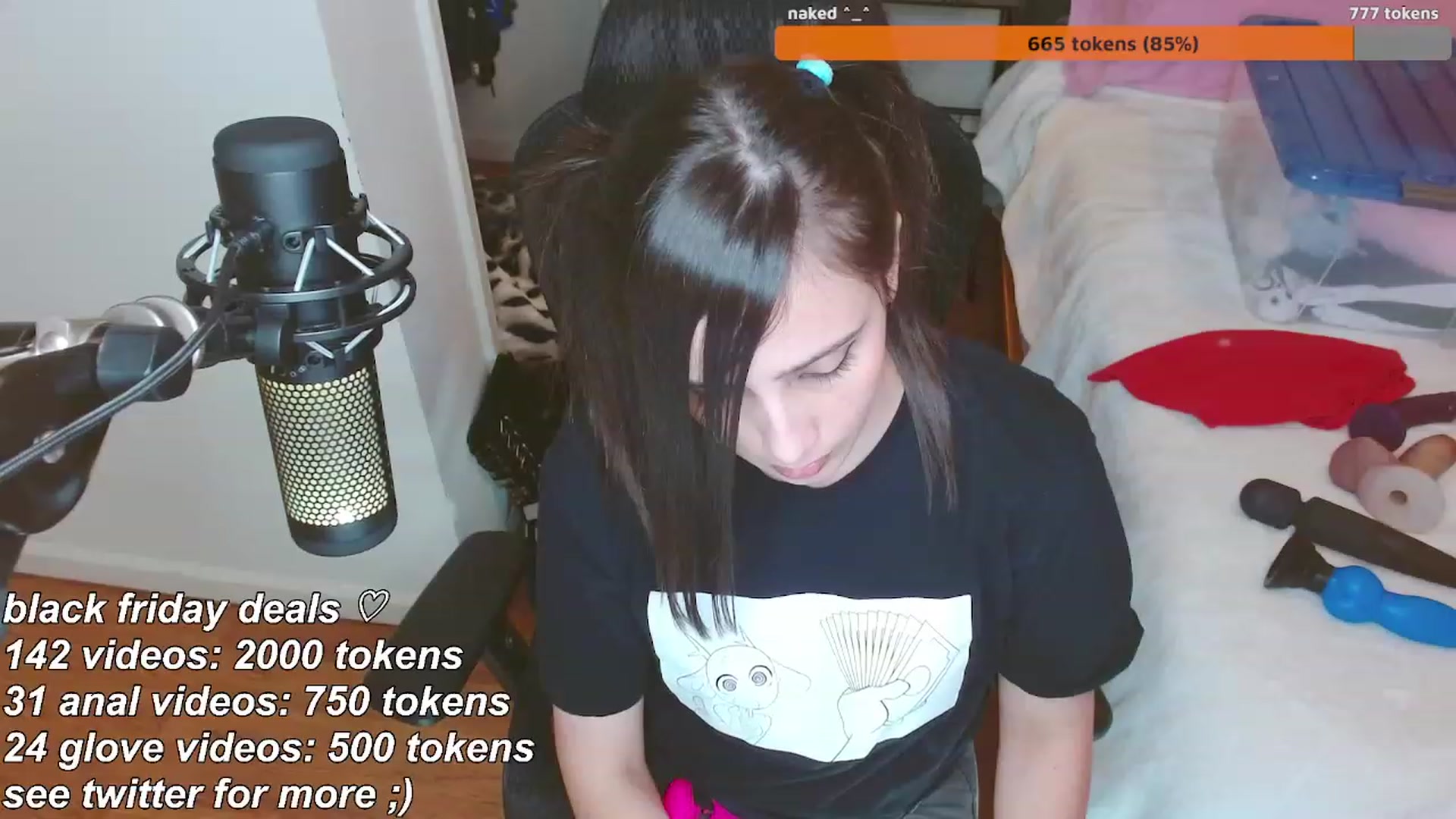 Gallery image thumbnail from moonlitfox's myfreecams stream on, 11/24/2022, 06:34 image 20 of 20