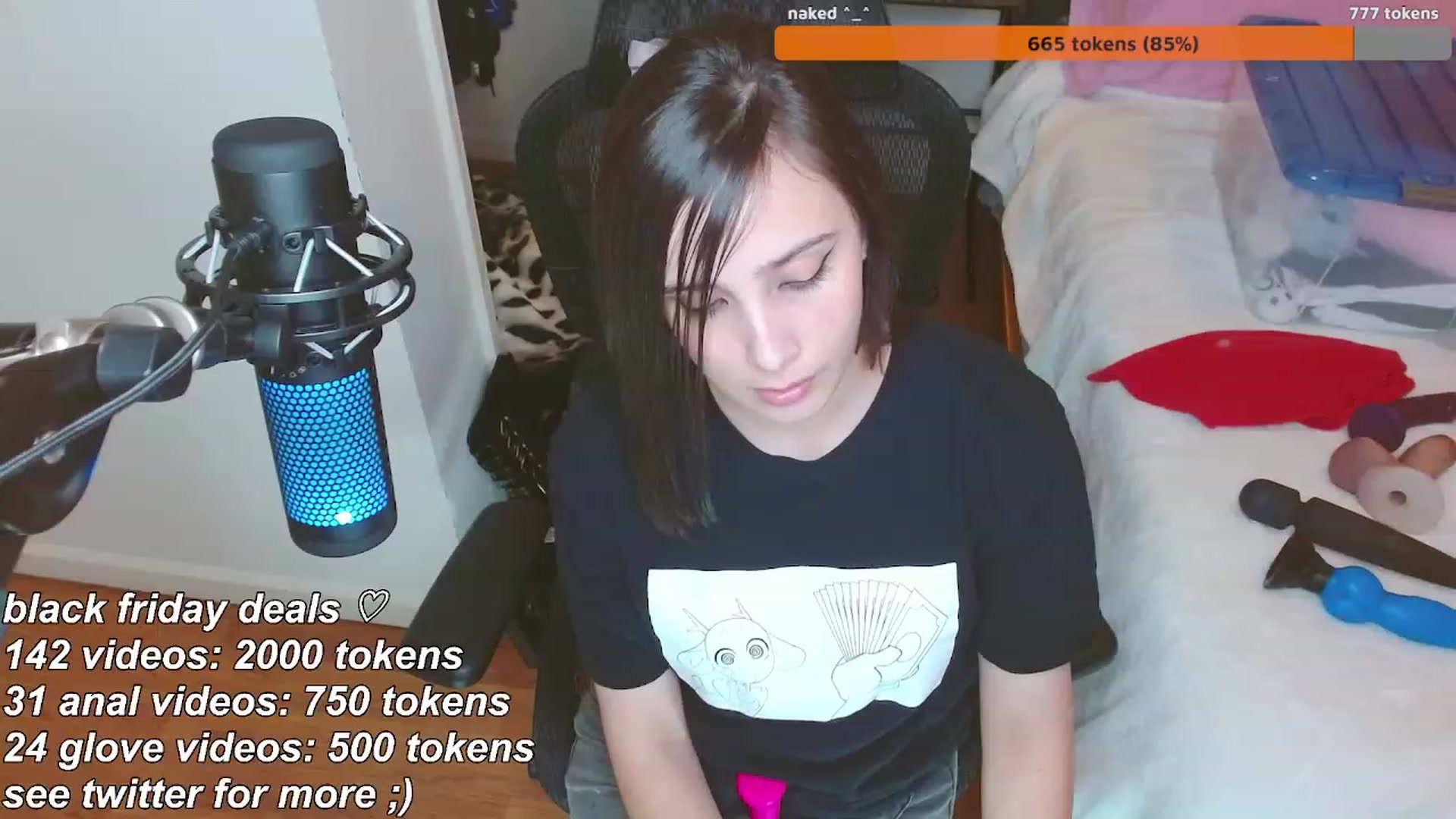 Gallery image thumbnail from moonlitfox's myfreecams stream on, 11/24/2022, 06:34 image 17 of 20