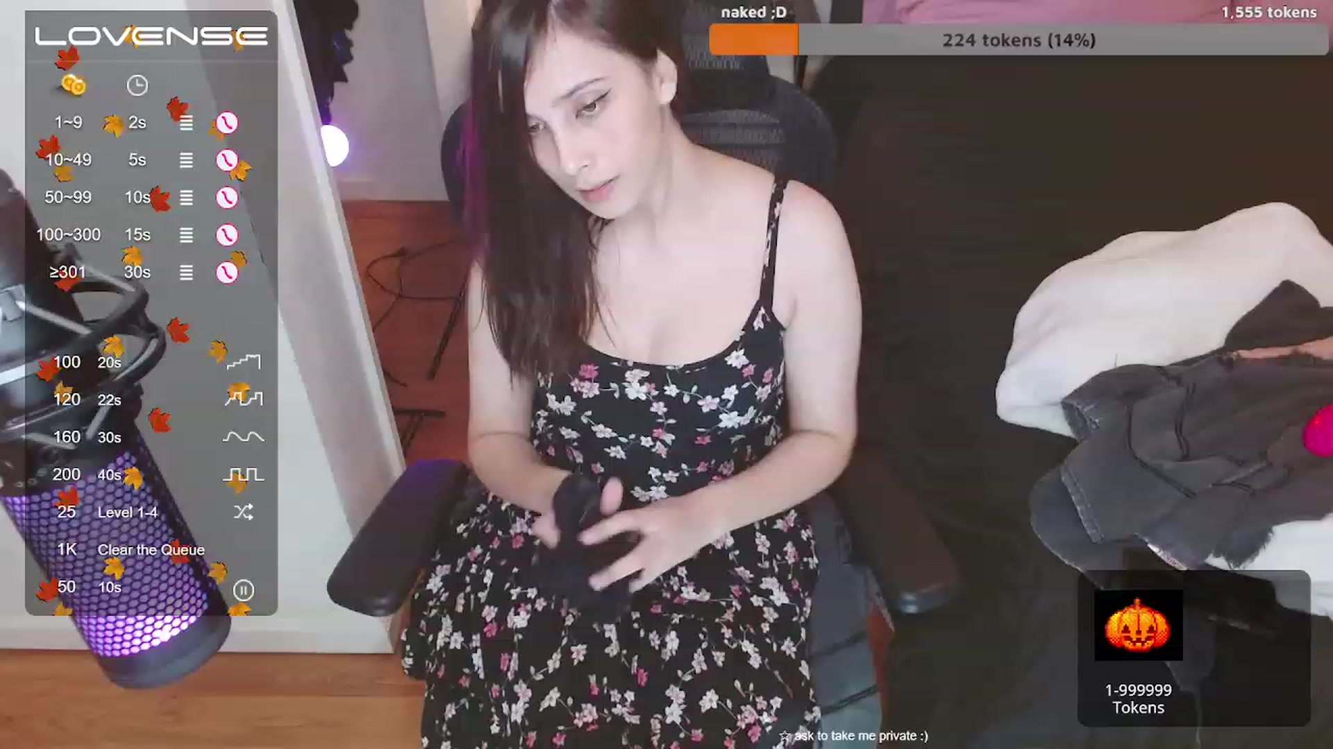 Gallery image thumbnail from moonlitfox's myfreecams stream on, 11/29/2022, 01:57 image 10 of 20