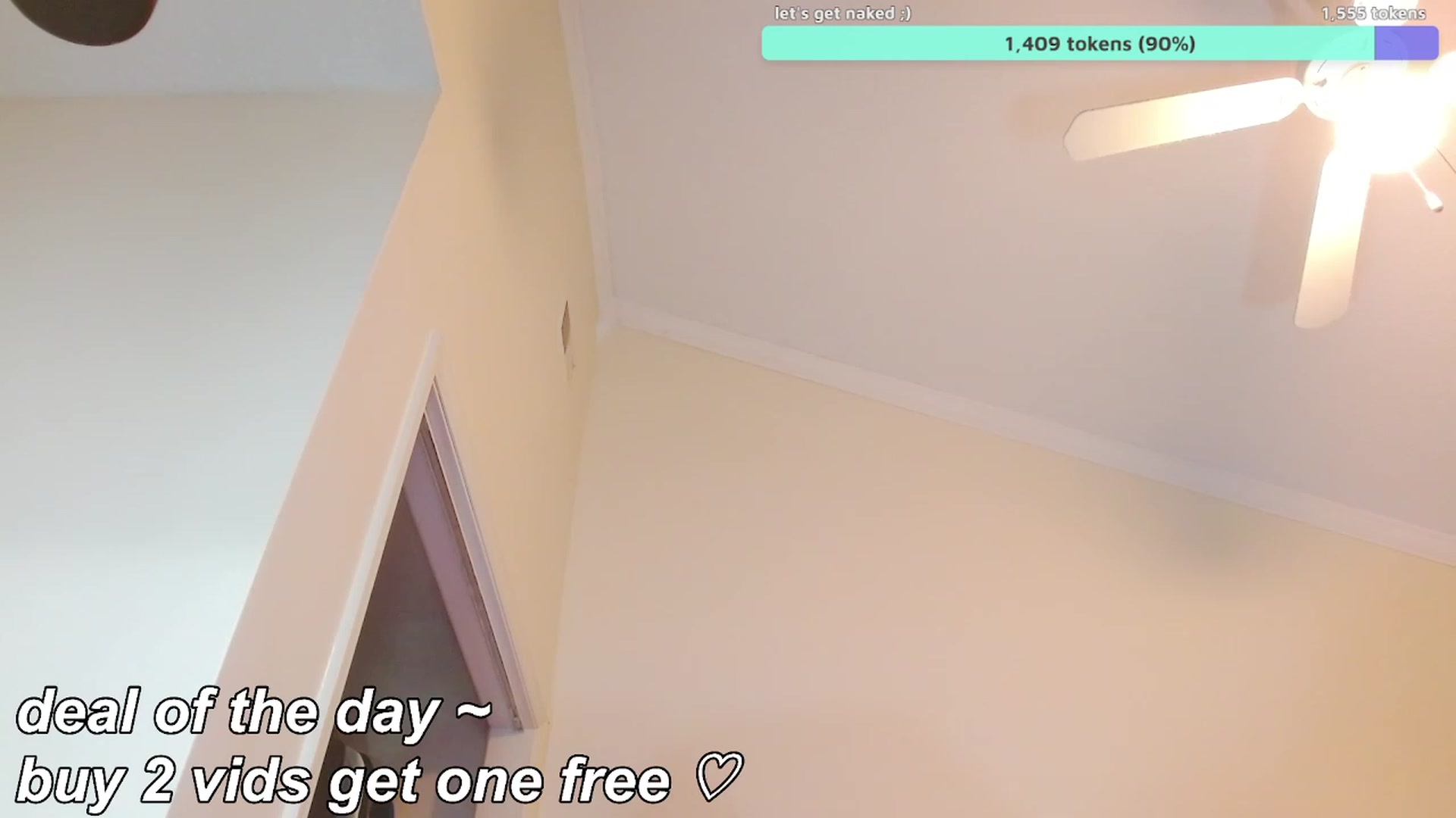 Gallery image thumbnail from moonlitfox's myfreecams stream on, 12/18/2022, 24:59 image 16 of 20