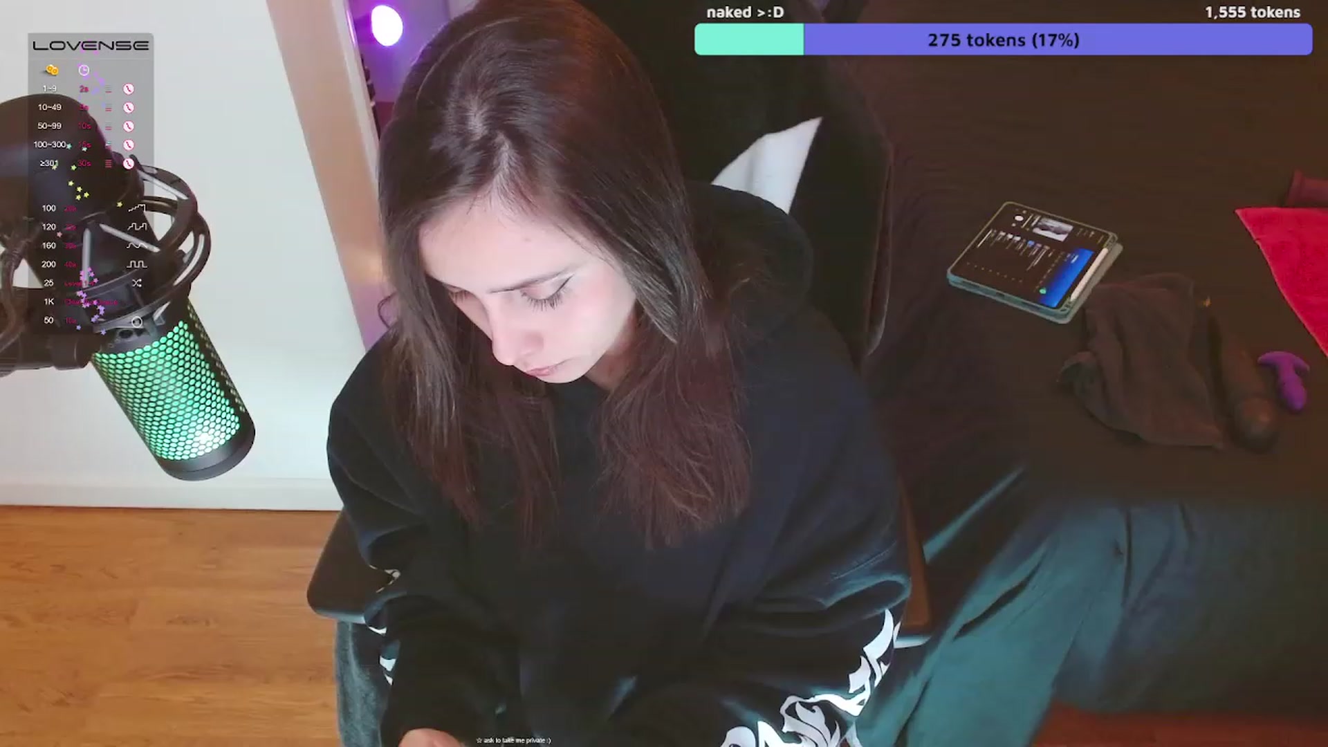 Gallery image thumbnail from moonlitfox's myfreecams stream on, 12/28/2022, 07:28 image 4 of 20