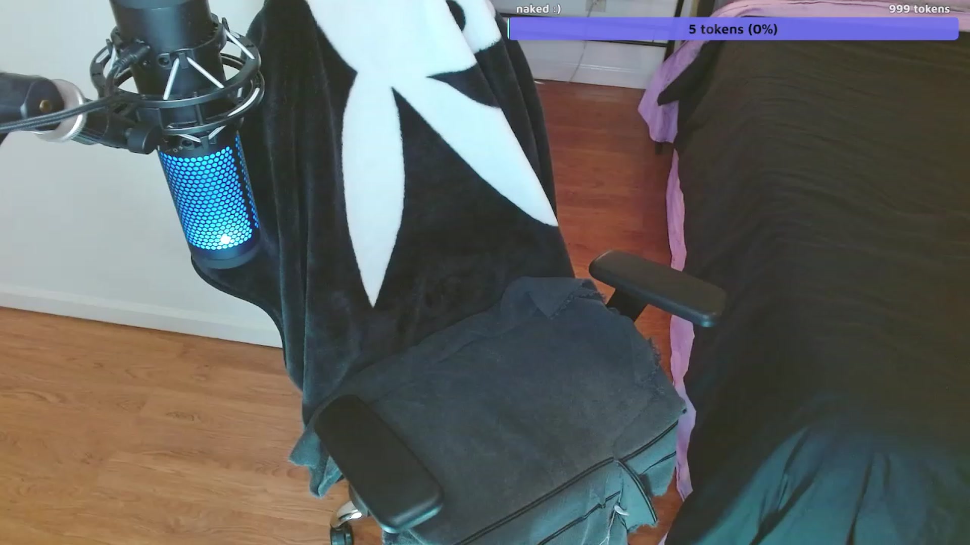 Gallery image thumbnail from moonlitfox's myfreecams stream on, 01/20/2023, 18:31 image 1 of 20