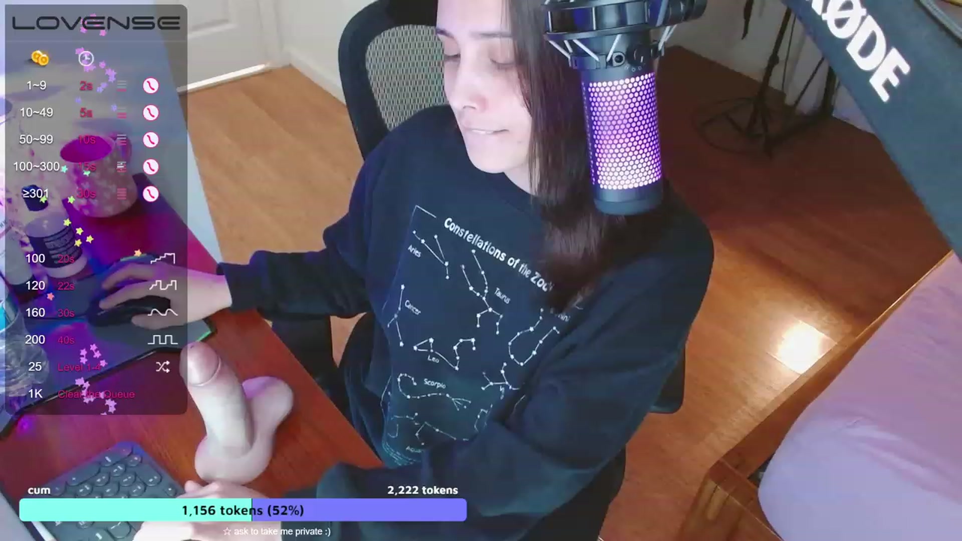 Gallery image thumbnail from moonlitfox's myfreecams stream on, 03/25/2023, 16:32 image 18 of 20