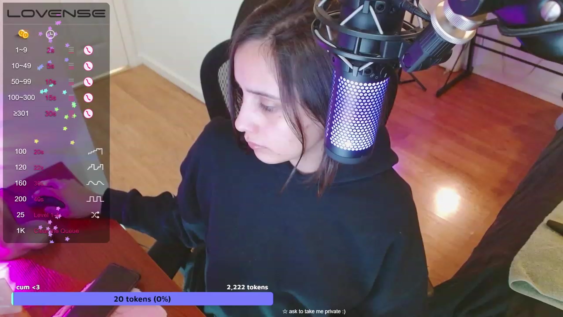 Gallery image thumbnail from moonlitfox's myfreecams stream on, 05/23/2023, 16:22 image 4 of 20