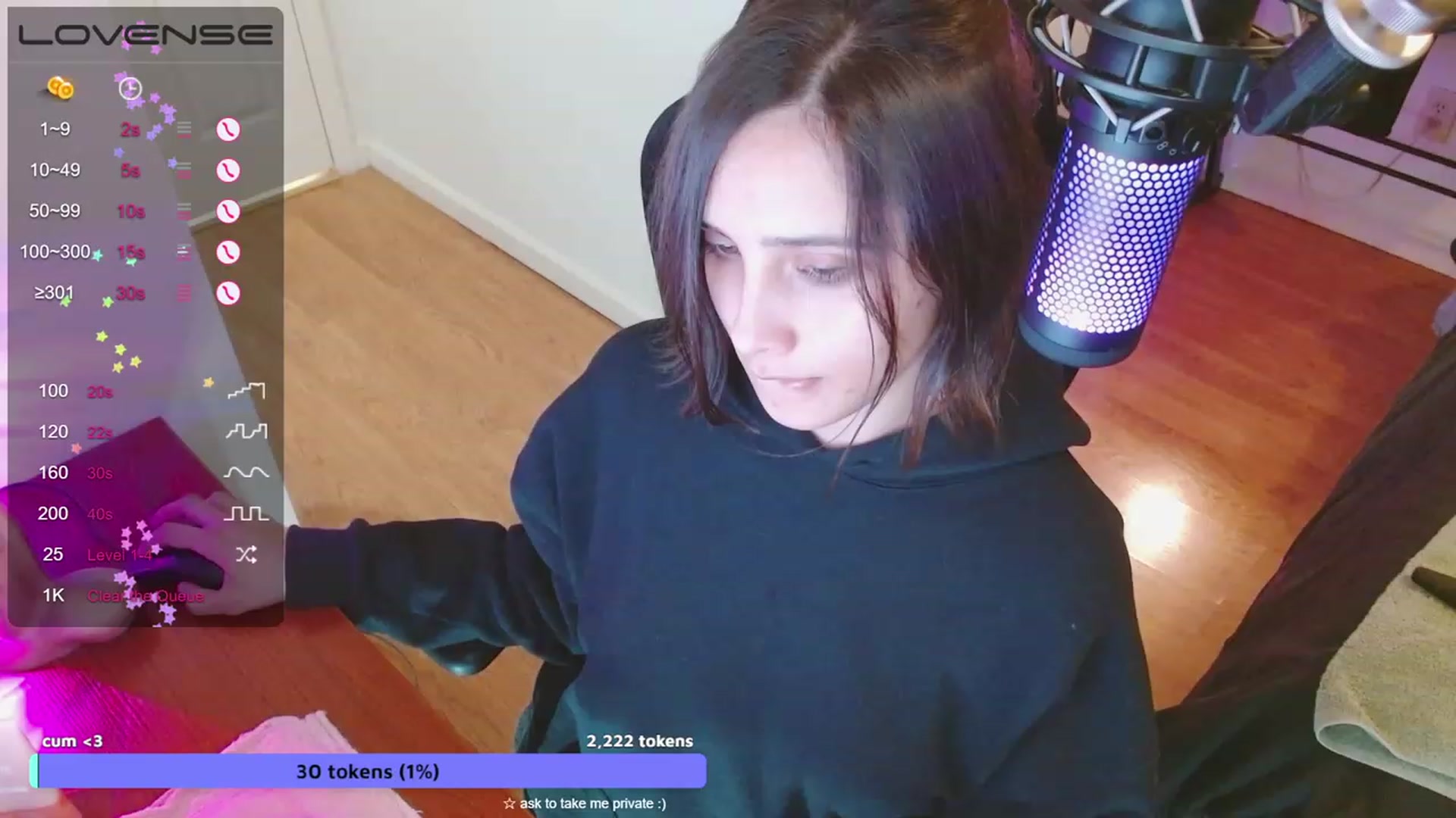 Gallery image thumbnail from moonlitfox's myfreecams stream on, 05/23/2023, 16:22 image 17 of 20