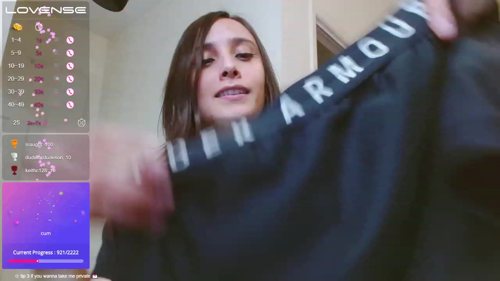 Gallery image thumbnail from moonlitfox's myfreecams stream on, 08/08/2023, 01:12 image 6 of 20
